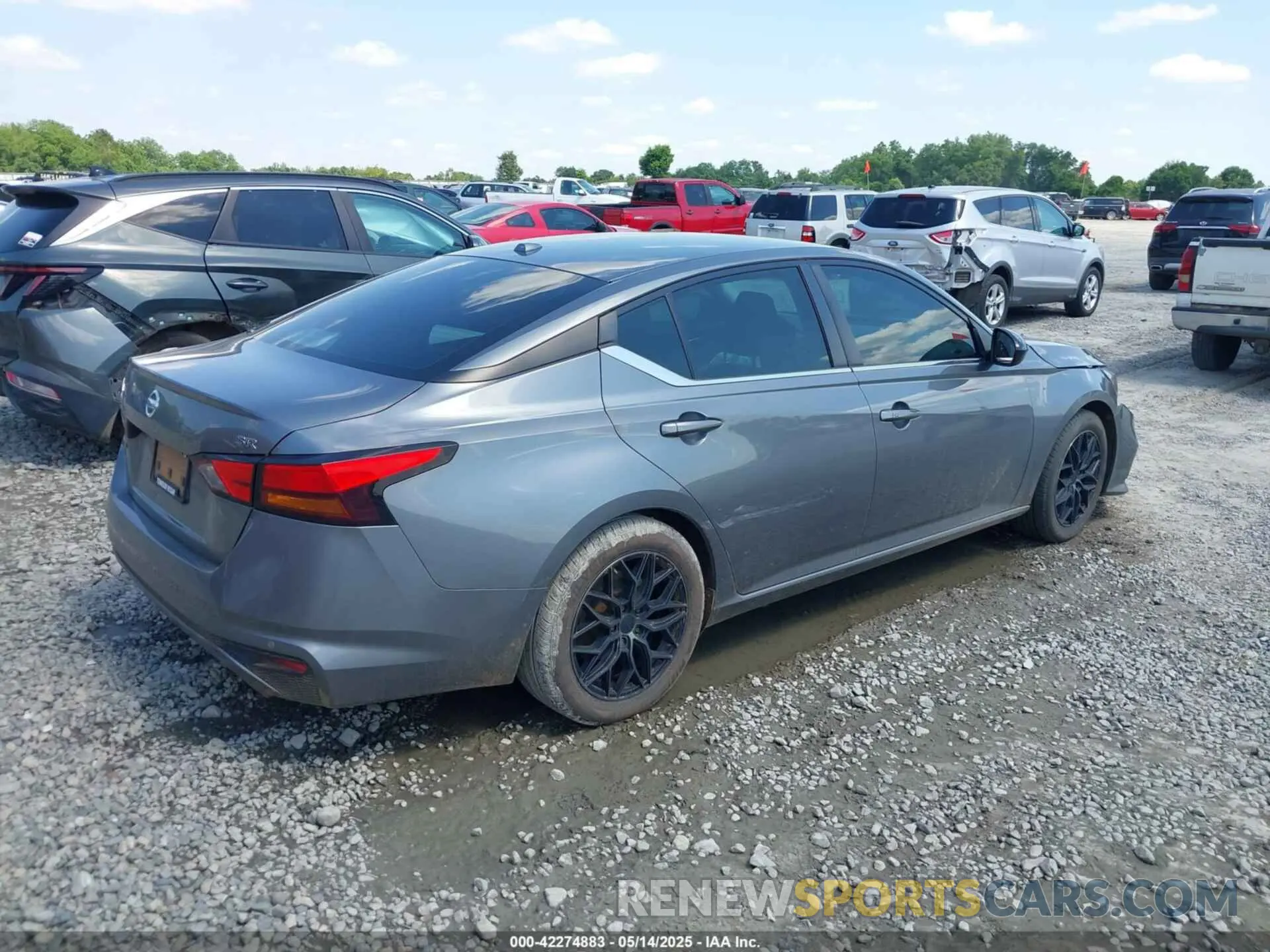 4 Photograph of a damaged car 1N4BL4CV5NN346446 NISSAN ALTIMA 2022