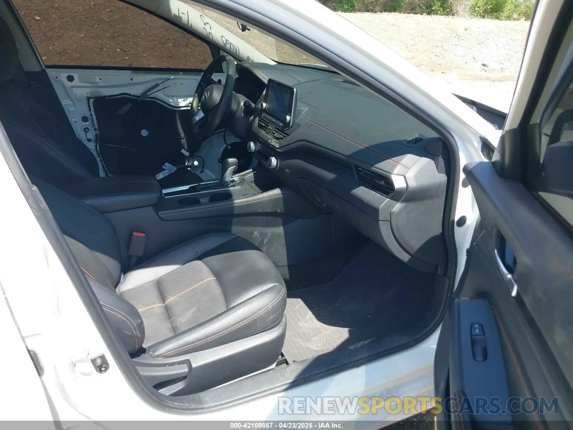 5 Photograph of a damaged car 1N4BL4CV5NN385375 NISSAN ALTIMA 2022