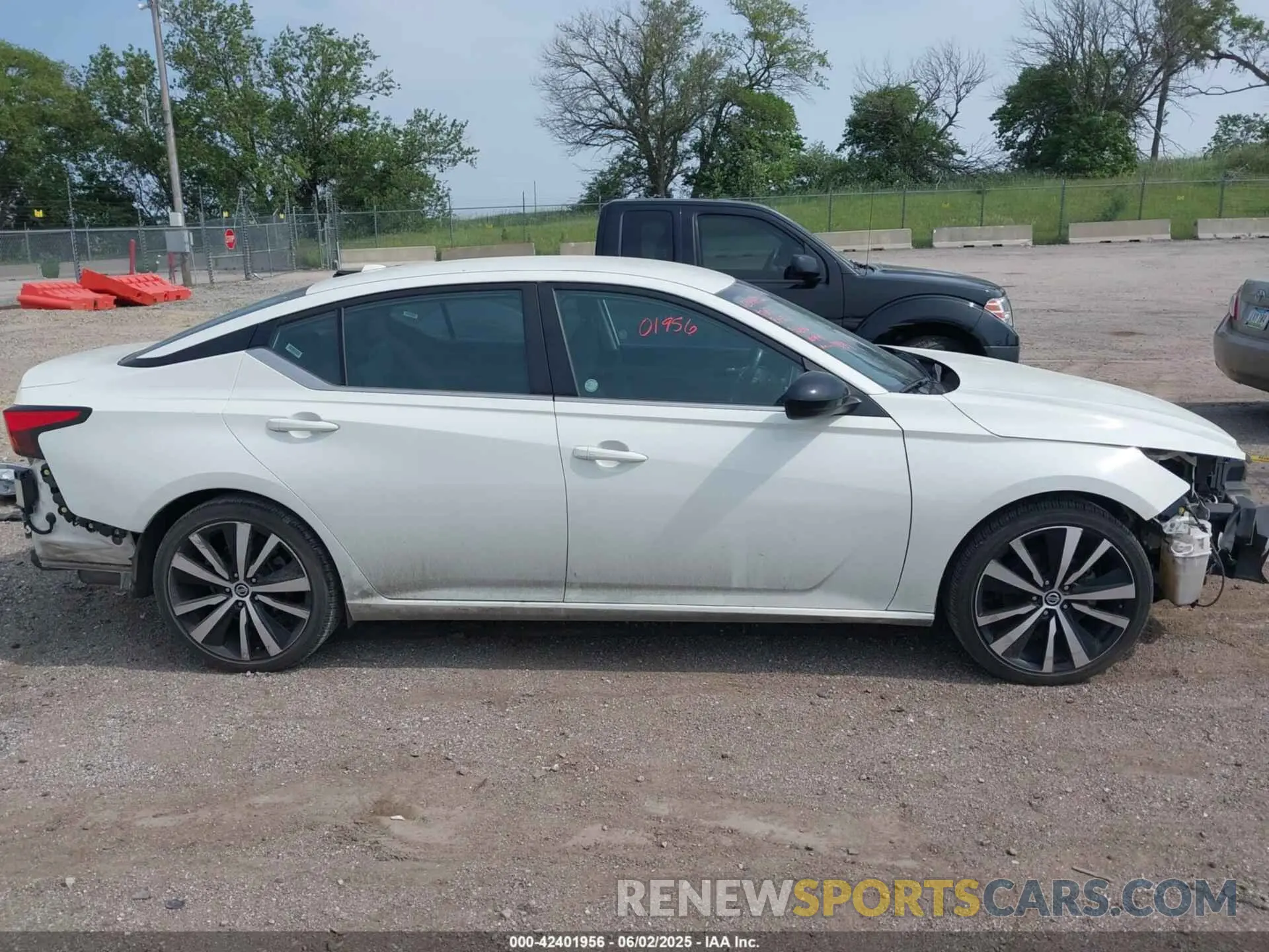 14 Photograph of a damaged car 1N4BL4CV6NN311611 NISSAN ALTIMA 2022