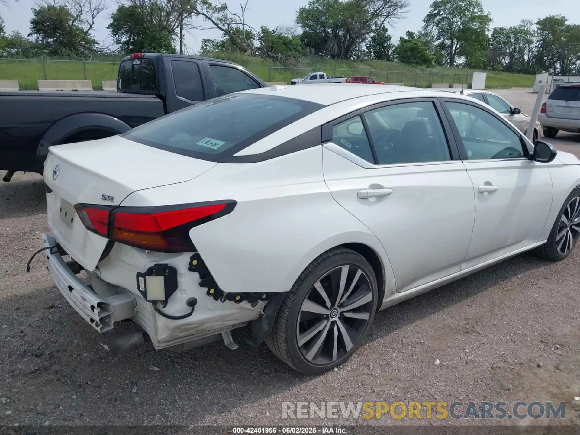 4 Photograph of a damaged car 1N4BL4CV6NN311611 NISSAN ALTIMA 2022