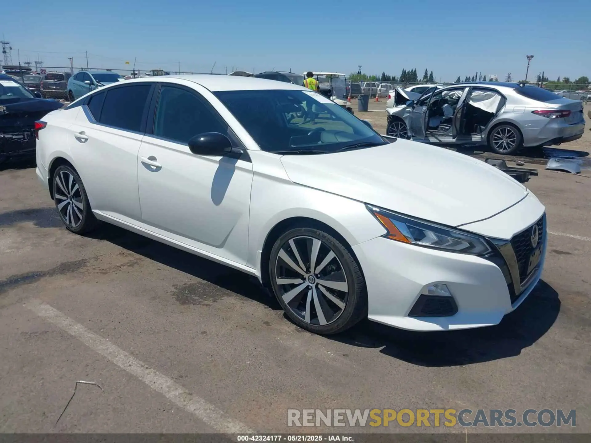 1 Photograph of a damaged car 1N4BL4CV6NN328568 NISSAN ALTIMA 2022