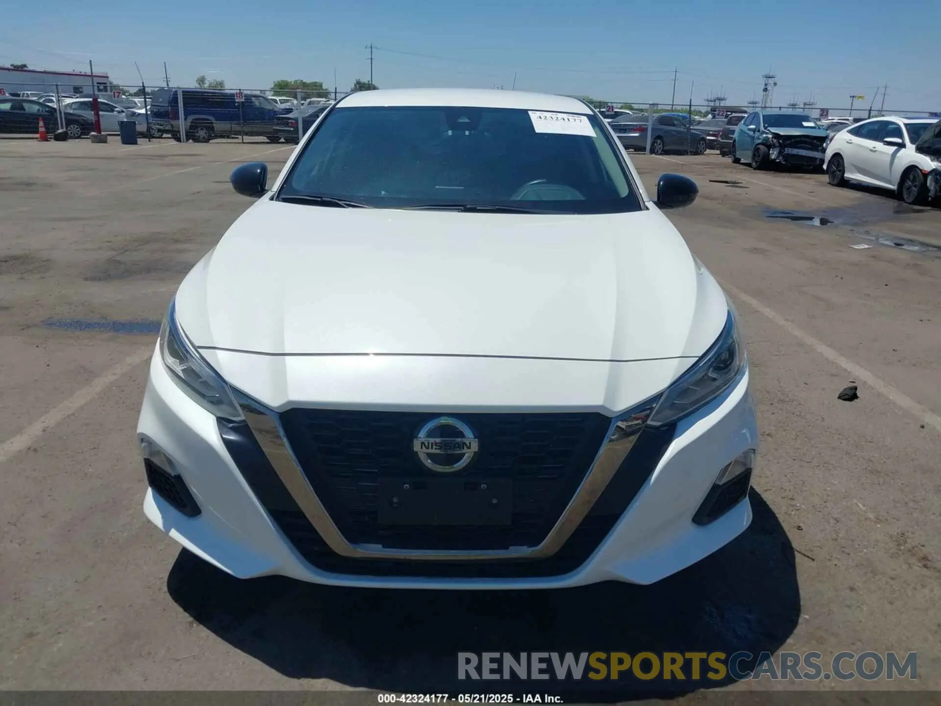 11 Photograph of a damaged car 1N4BL4CV6NN328568 NISSAN ALTIMA 2022