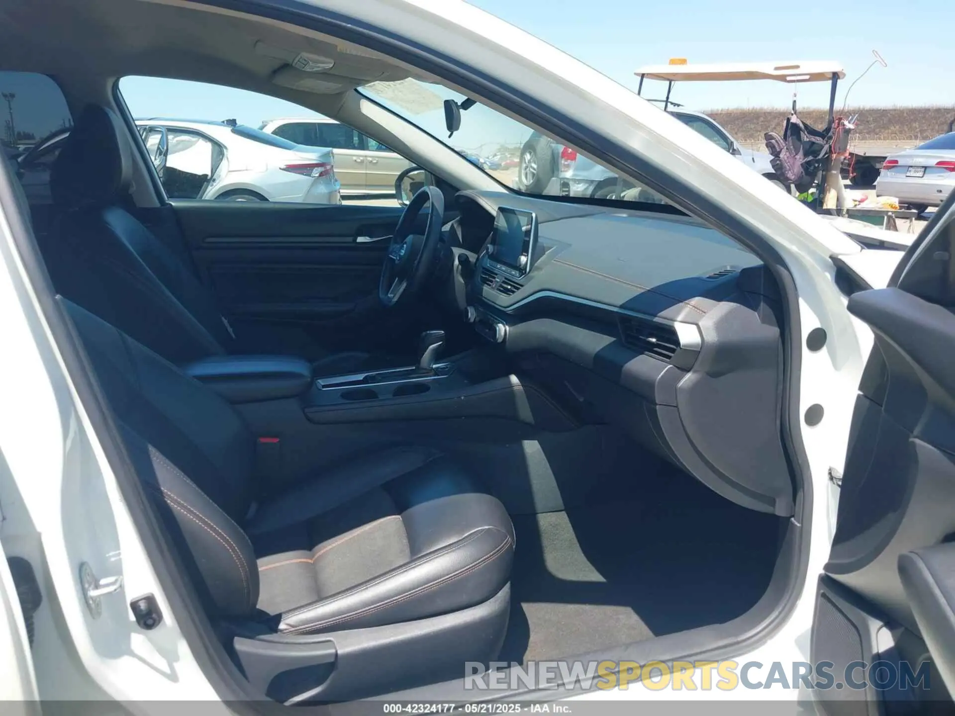 5 Photograph of a damaged car 1N4BL4CV6NN328568 NISSAN ALTIMA 2022