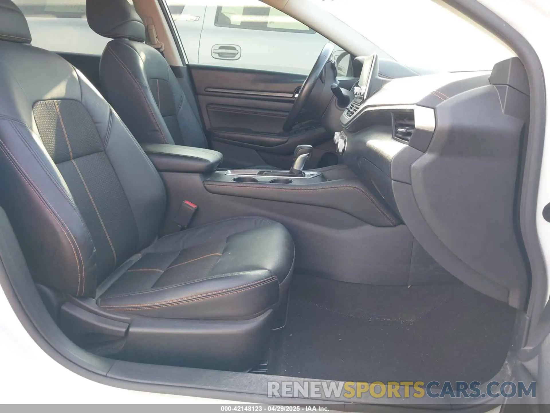 5 Photograph of a damaged car 1N4BL4CV6NN339487 NISSAN ALTIMA 2022
