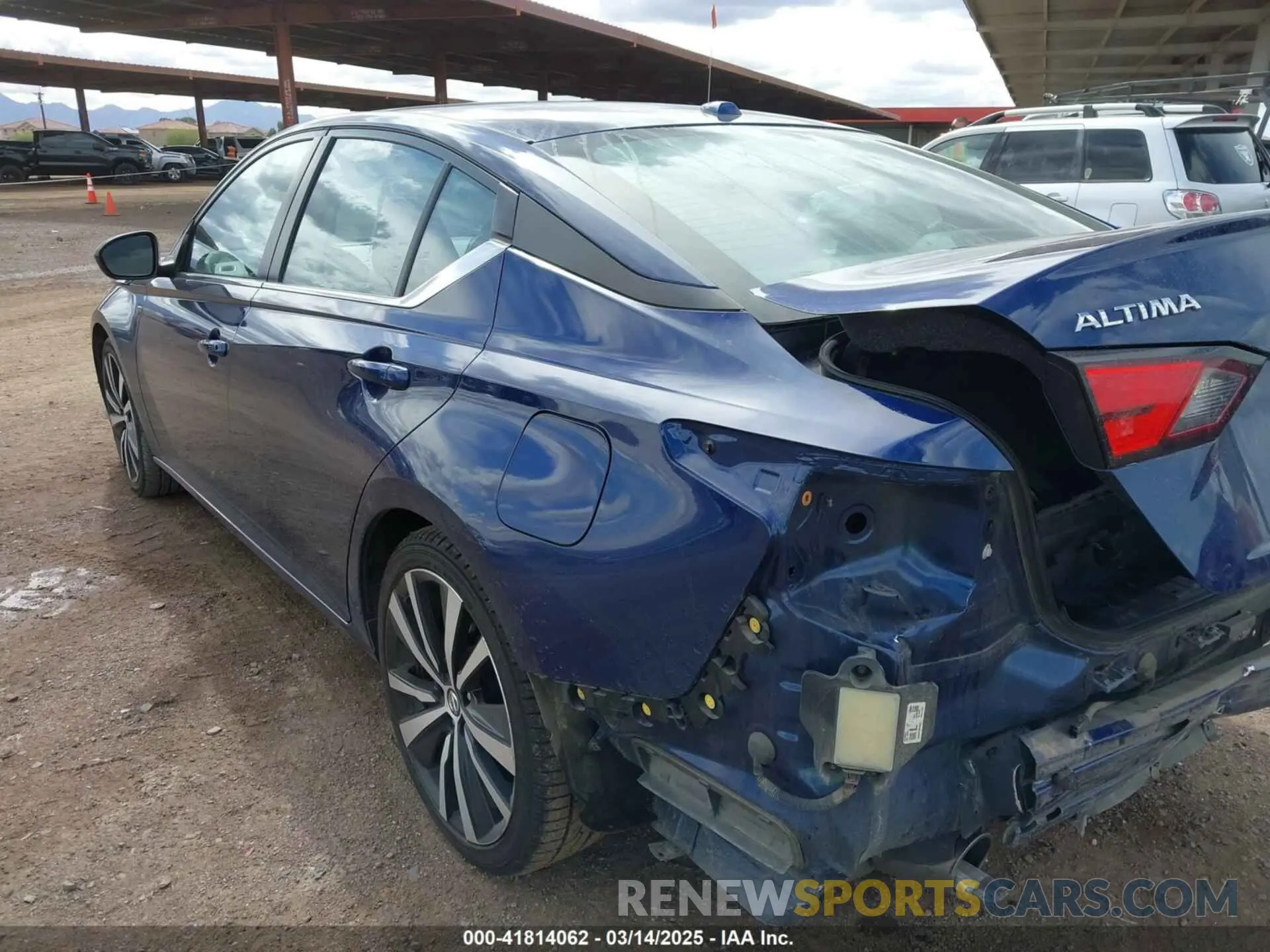 3 Photograph of a damaged car 1N4BL4CV6NN344835 NISSAN ALTIMA 2022