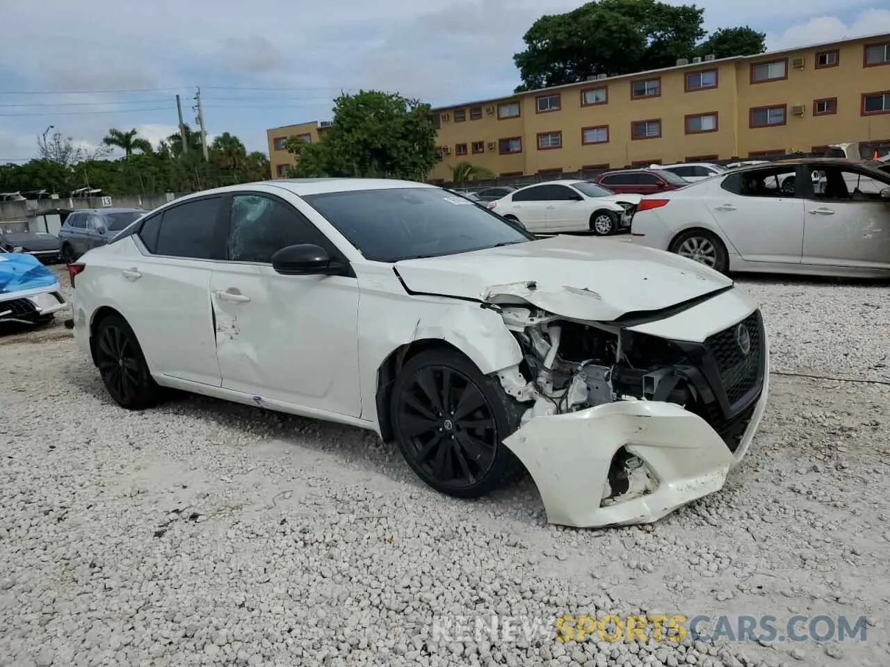 4 Photograph of a damaged car 1N4BL4CV7NN308586 NISSAN ALTIMA 2022