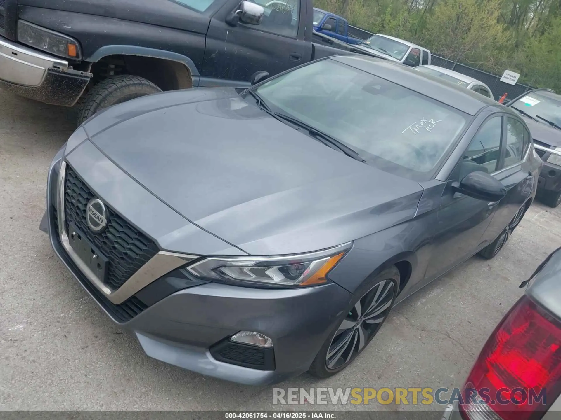 13 Photograph of a damaged car 1N4BL4CV7NN327087 NISSAN ALTIMA 2022