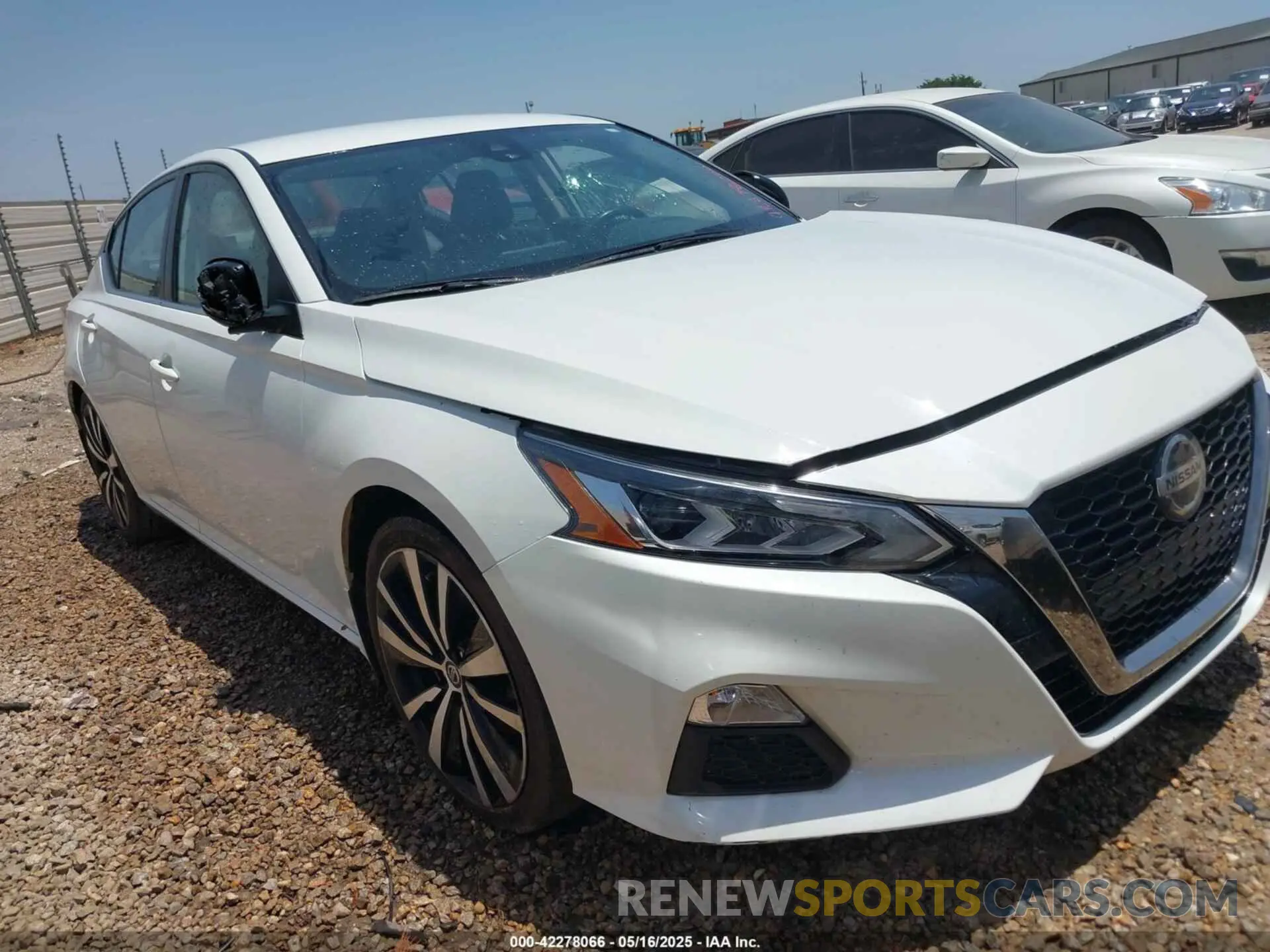 1 Photograph of a damaged car 1N4BL4CV7NN366522 NISSAN ALTIMA 2022