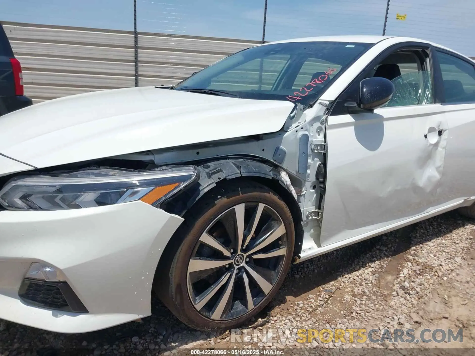6 Photograph of a damaged car 1N4BL4CV7NN366522 NISSAN ALTIMA 2022