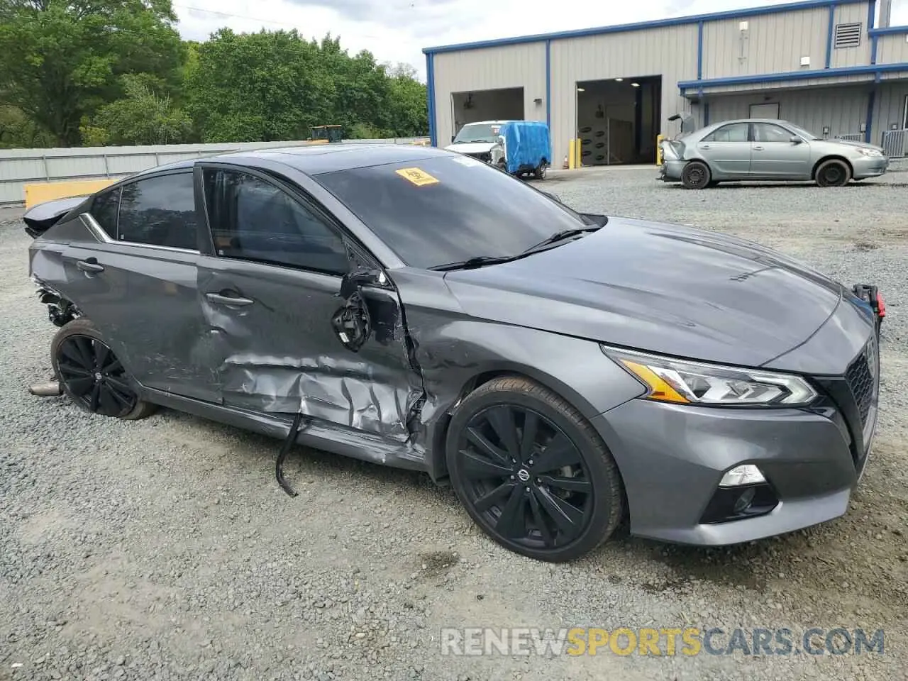 4 Photograph of a damaged car 1N4BL4CV8NN324263 NISSAN ALTIMA 2022