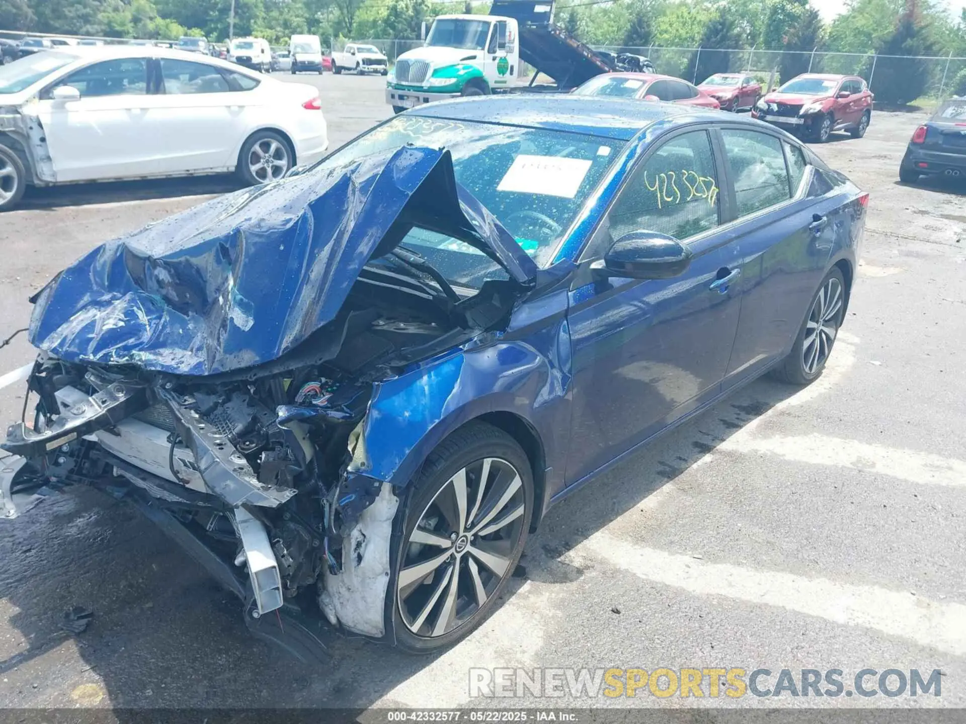 2 Photograph of a damaged car 1N4BL4CV8NN326949 NISSAN ALTIMA 2022