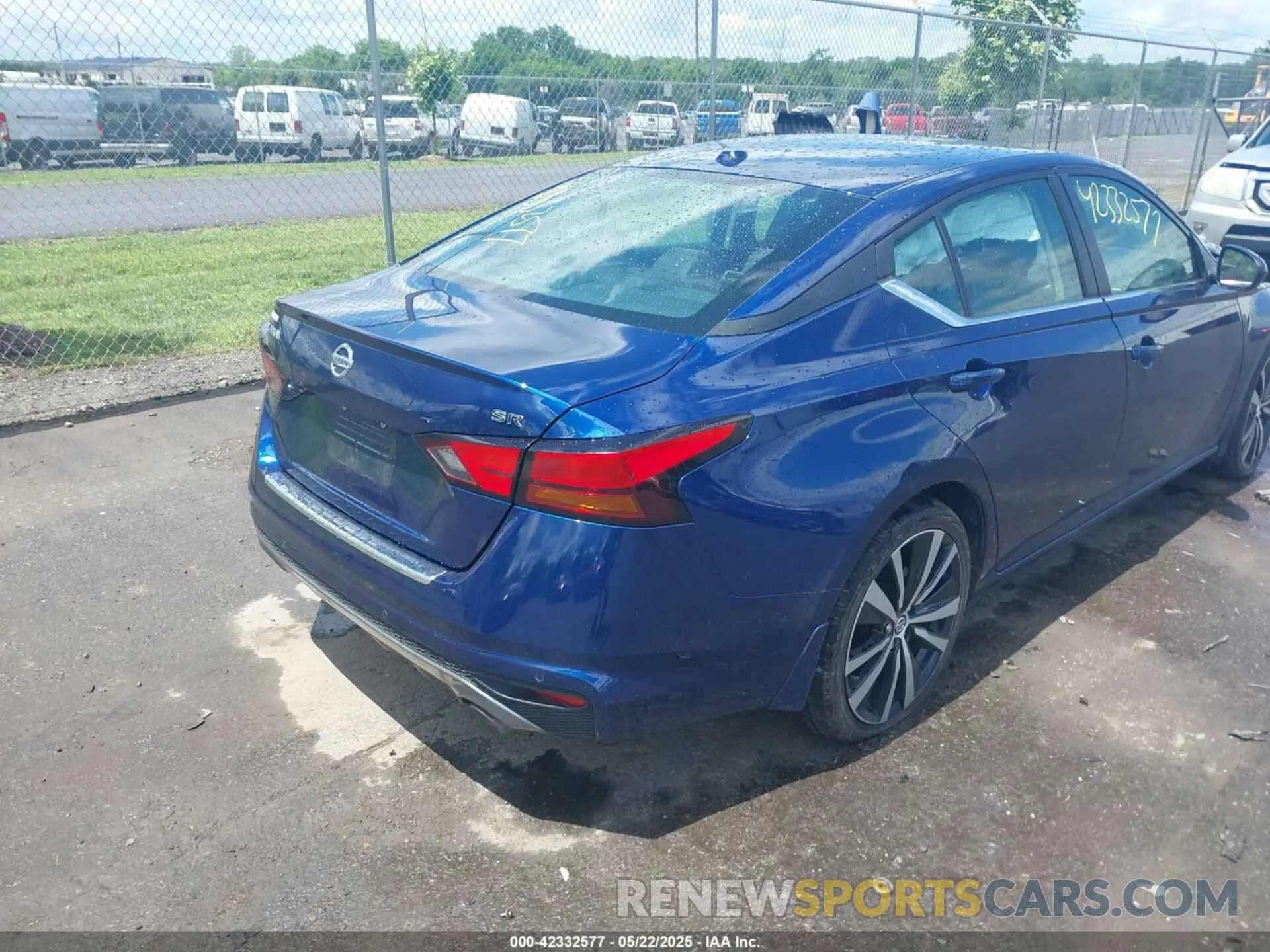 4 Photograph of a damaged car 1N4BL4CV8NN326949 NISSAN ALTIMA 2022