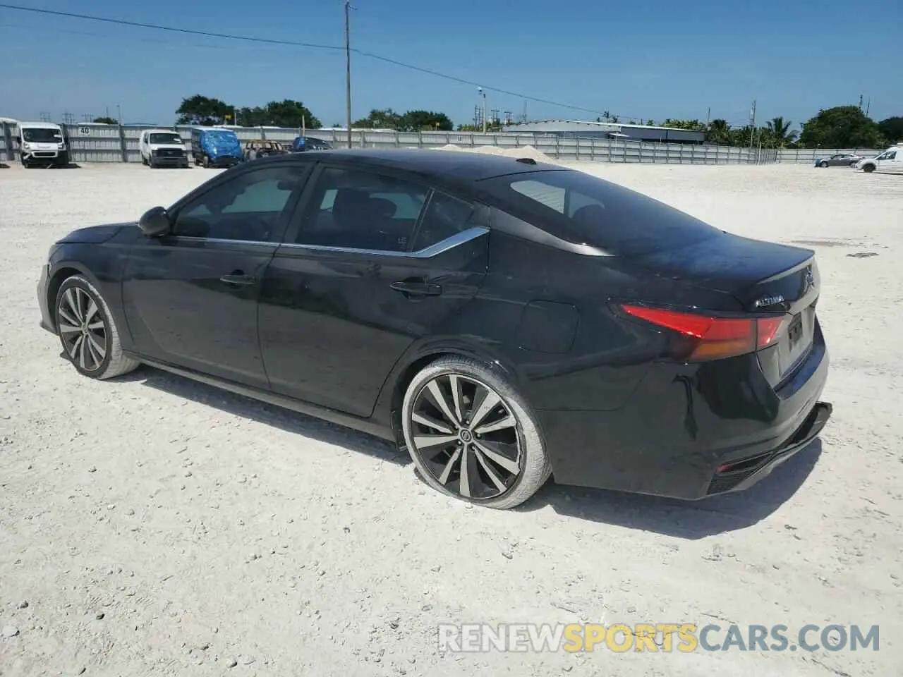 2 Photograph of a damaged car 1N4BL4CV8NN332055 NISSAN ALTIMA 2022