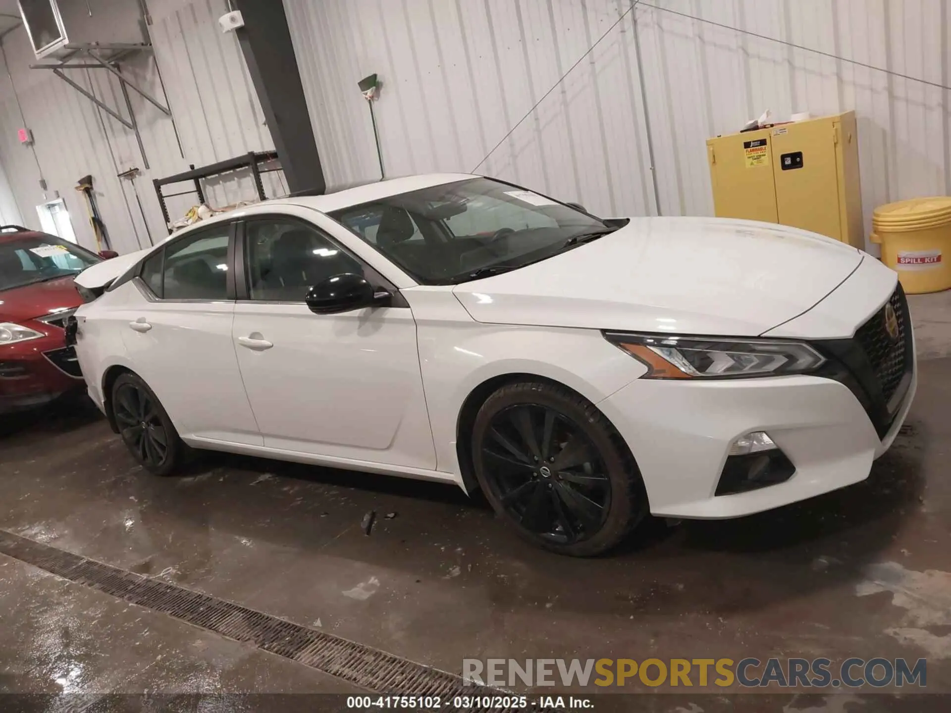 13 Photograph of a damaged car 1N4BL4CV8NN344643 NISSAN ALTIMA 2022