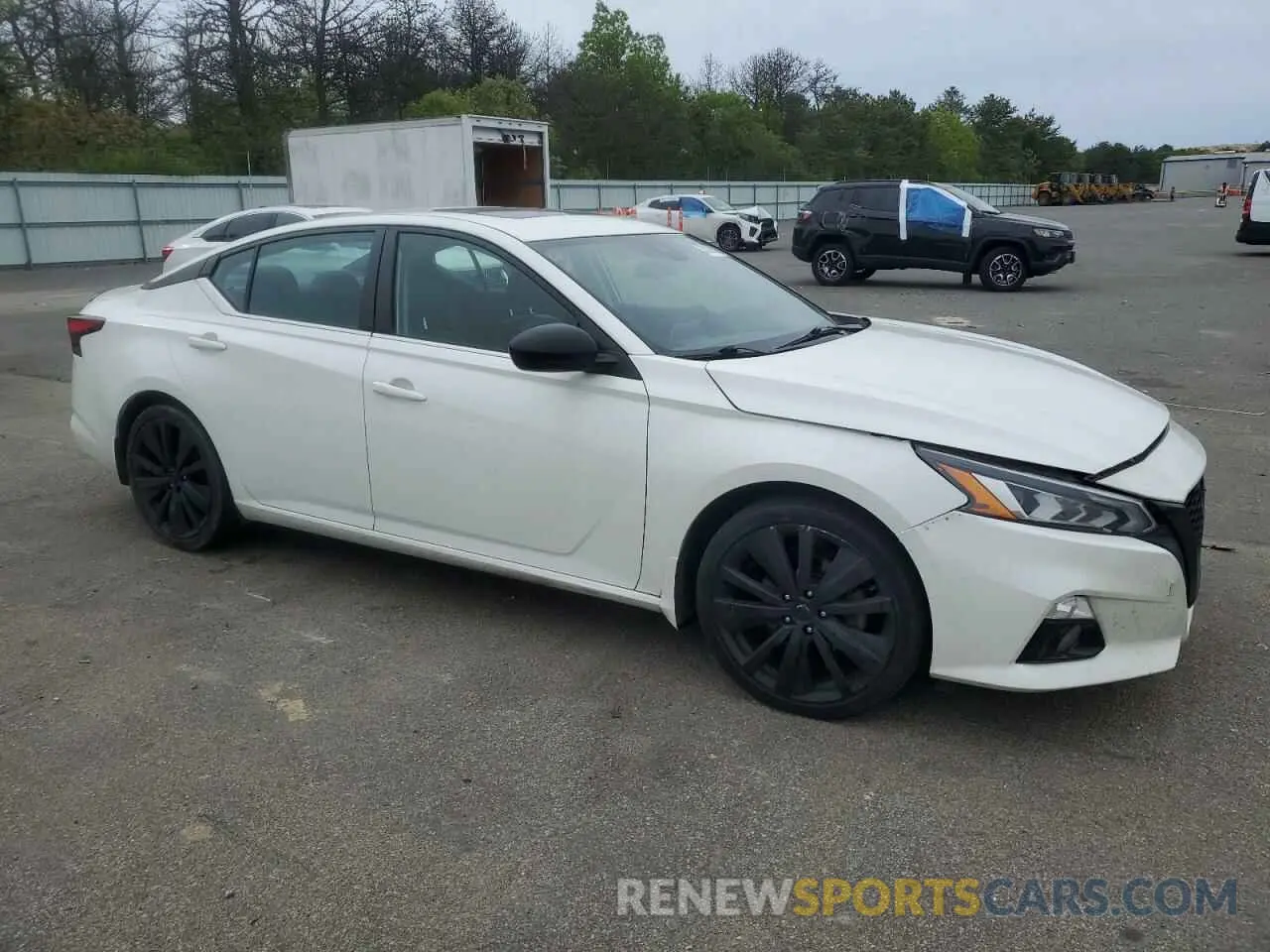 4 Photograph of a damaged car 1N4BL4CV8NN354007 NISSAN ALTIMA 2022