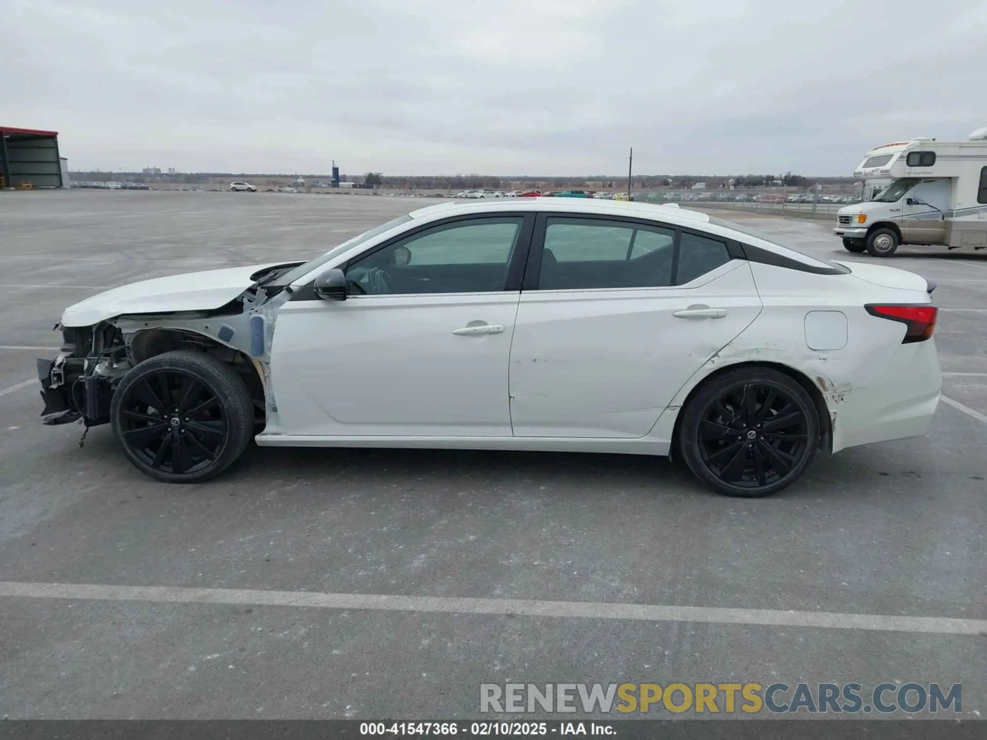 15 Photograph of a damaged car 1N4BL4CV8NN360096 NISSAN ALTIMA 2022