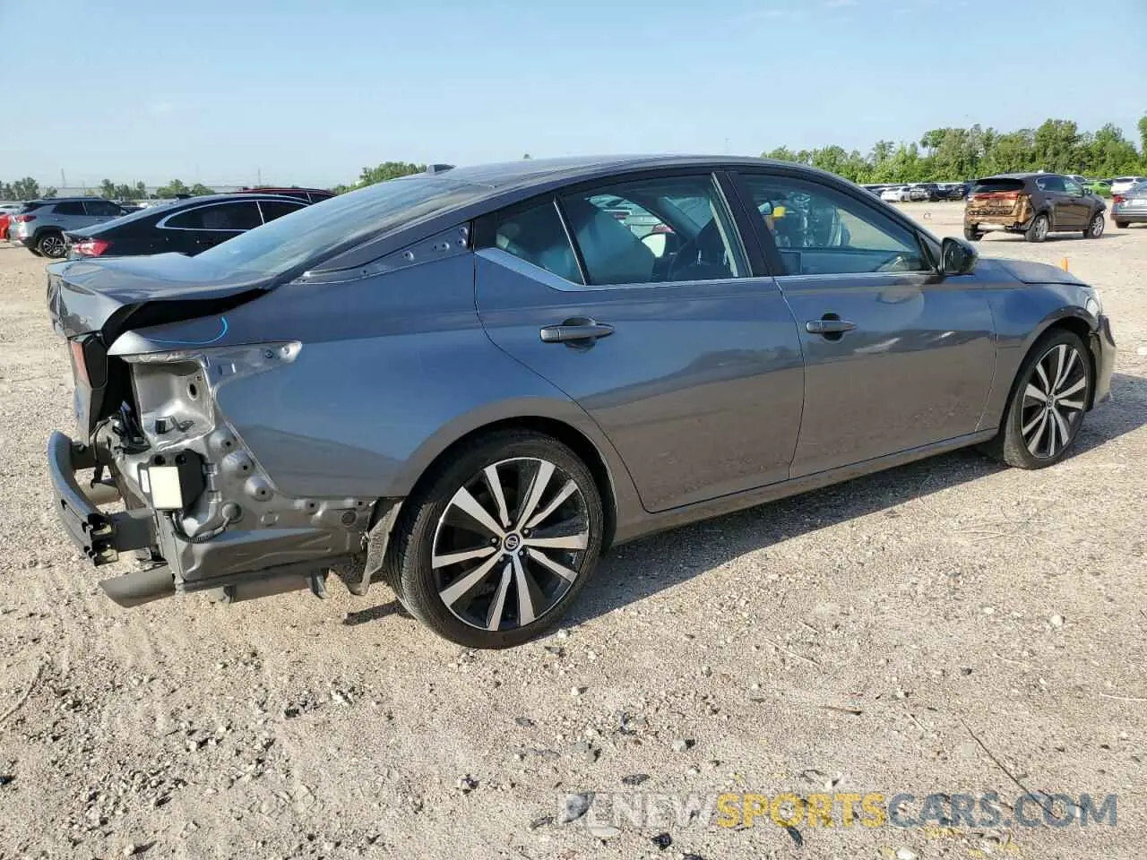 3 Photograph of a damaged car 1N4BL4CV8NN386195 NISSAN ALTIMA 2022