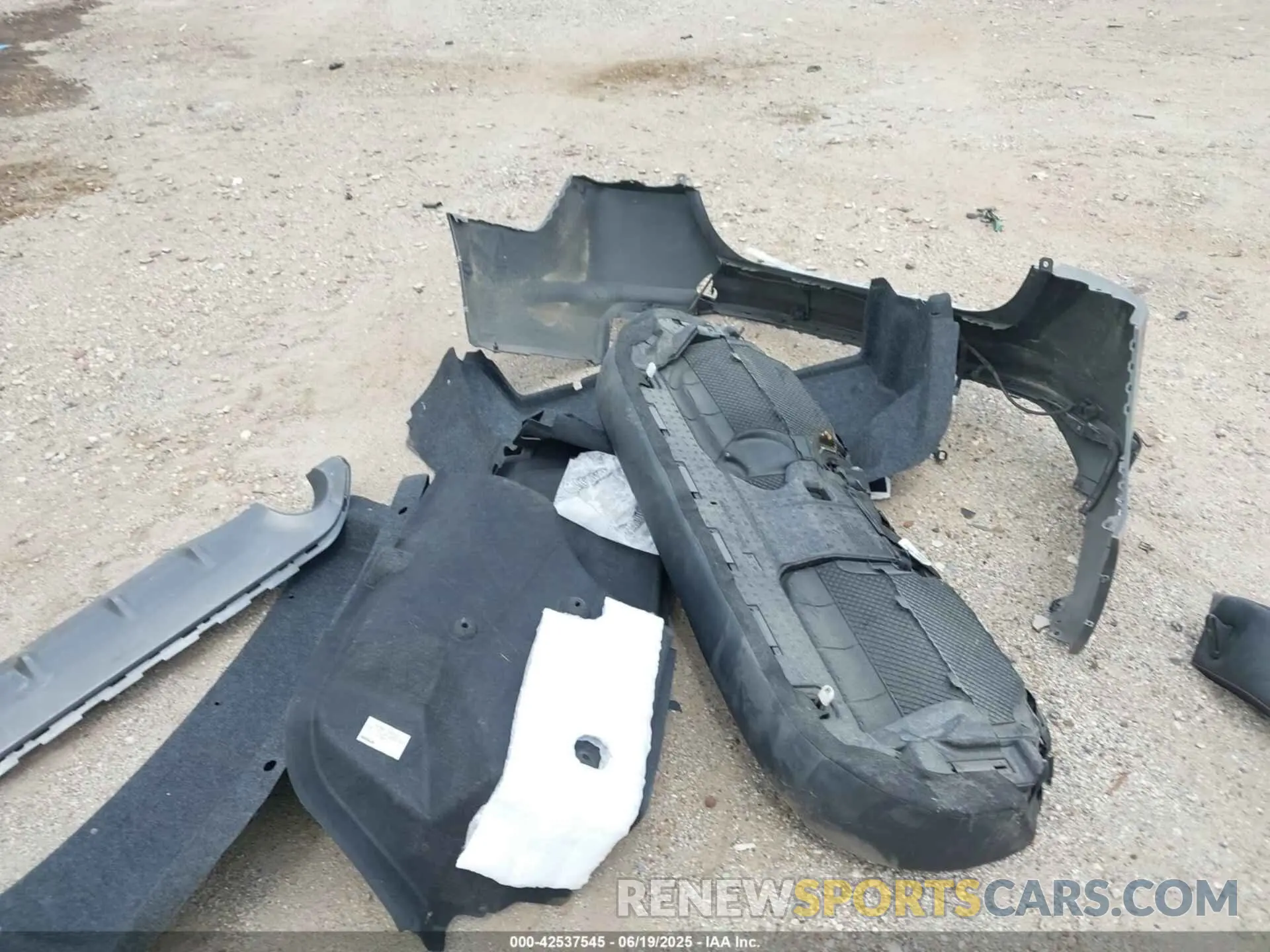 18 Photograph of a damaged car 1N4BL4CV8NN396001 NISSAN ALTIMA 2022
