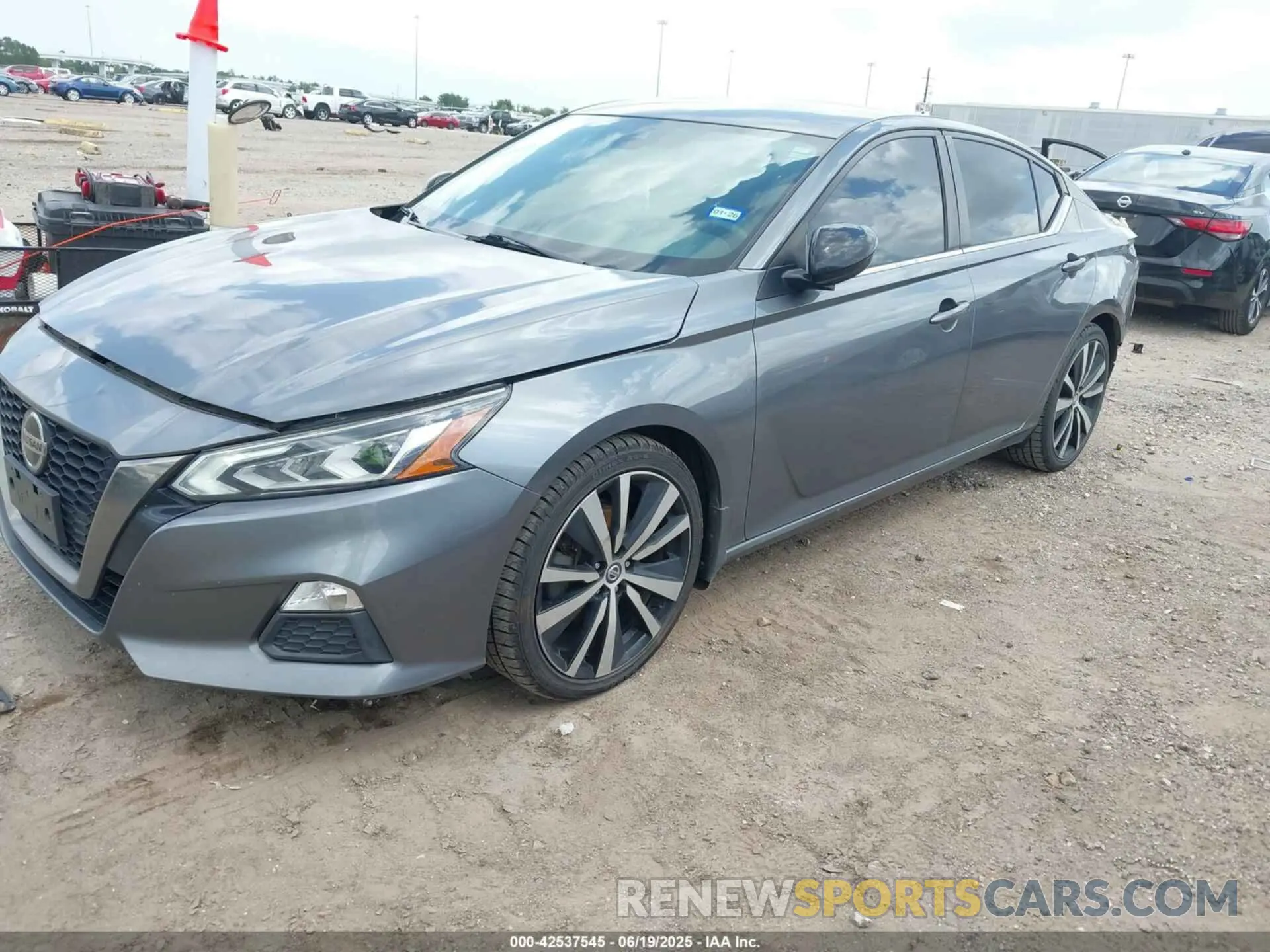 2 Photograph of a damaged car 1N4BL4CV8NN396001 NISSAN ALTIMA 2022