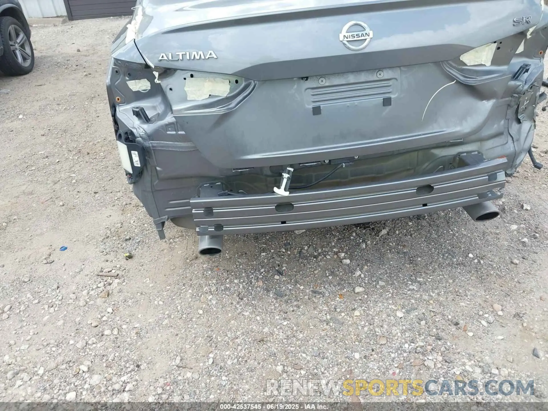 6 Photograph of a damaged car 1N4BL4CV8NN396001 NISSAN ALTIMA 2022