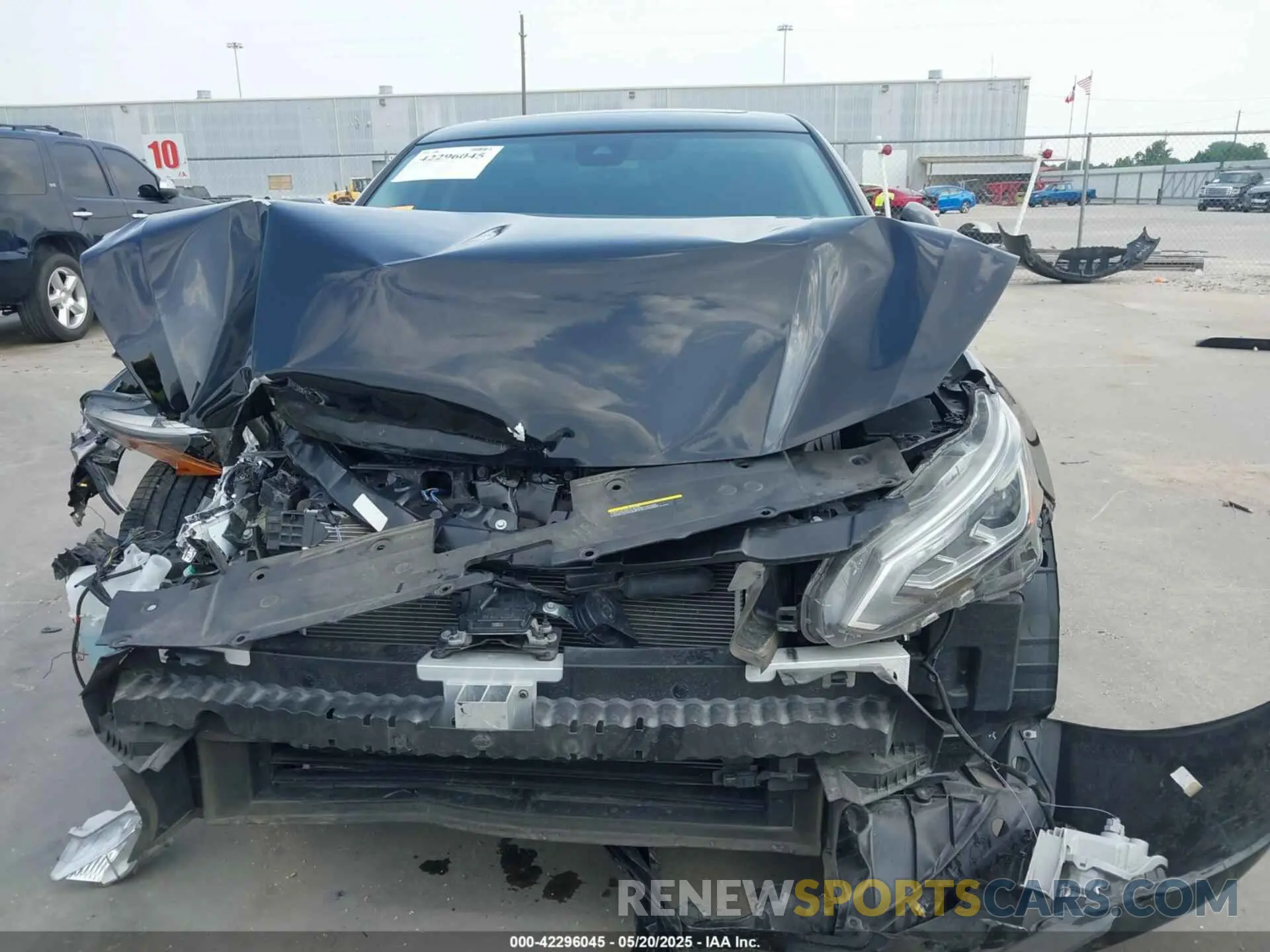 12 Photograph of a damaged car 1N4BL4CV8NN403531 NISSAN ALTIMA 2022