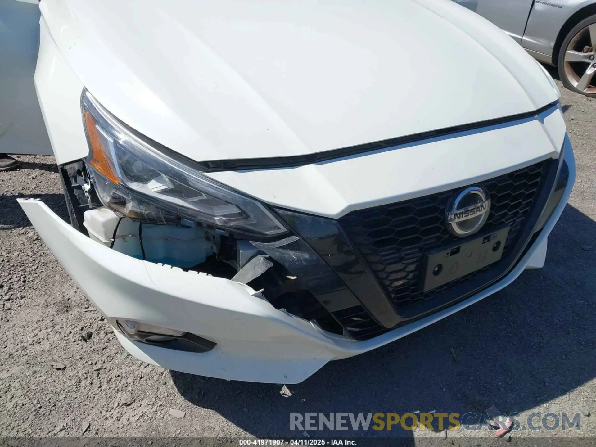 12 Photograph of a damaged car 1N4BL4CV8NN425075 NISSAN ALTIMA 2022