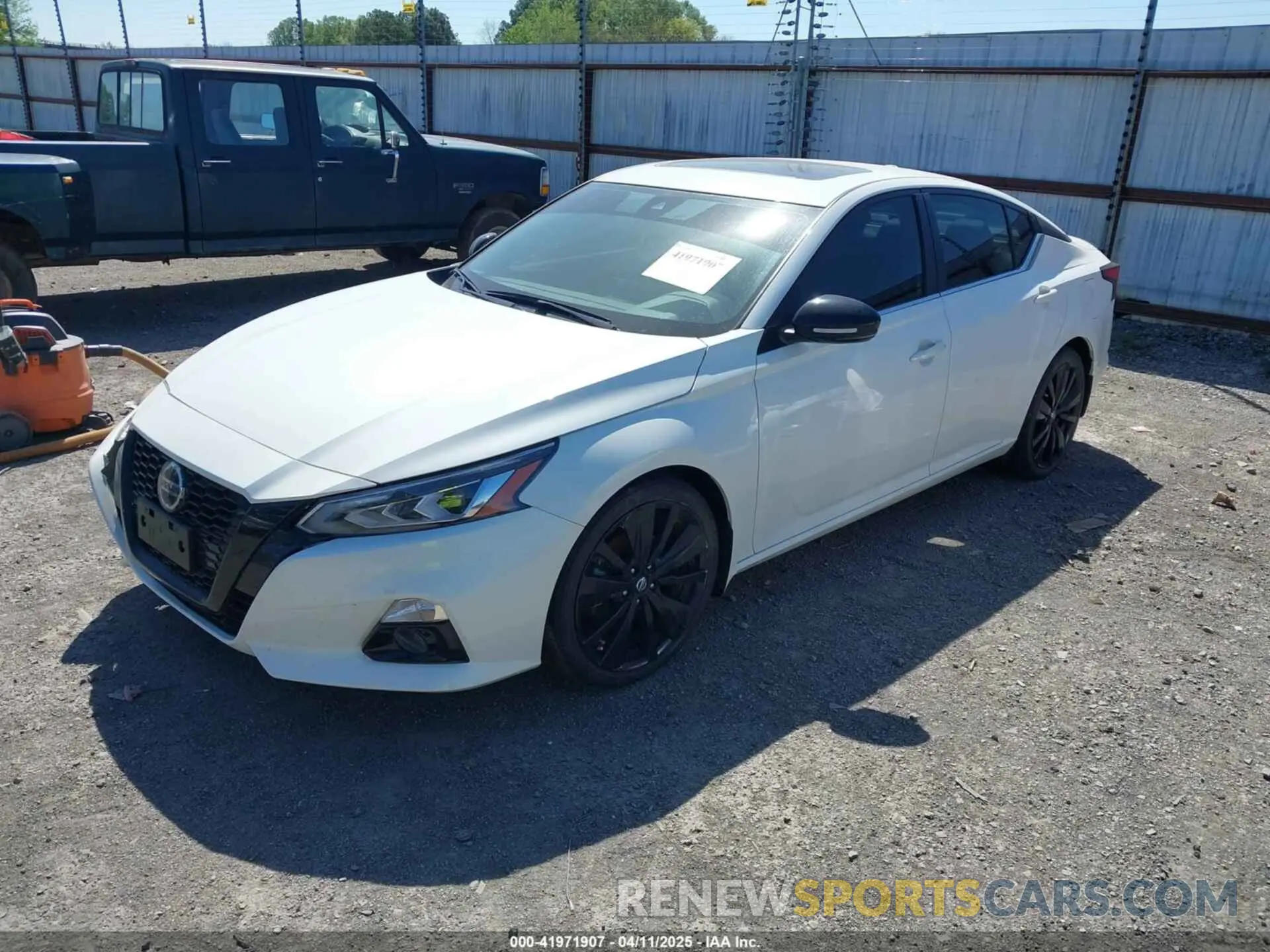 2 Photograph of a damaged car 1N4BL4CV8NN425075 NISSAN ALTIMA 2022