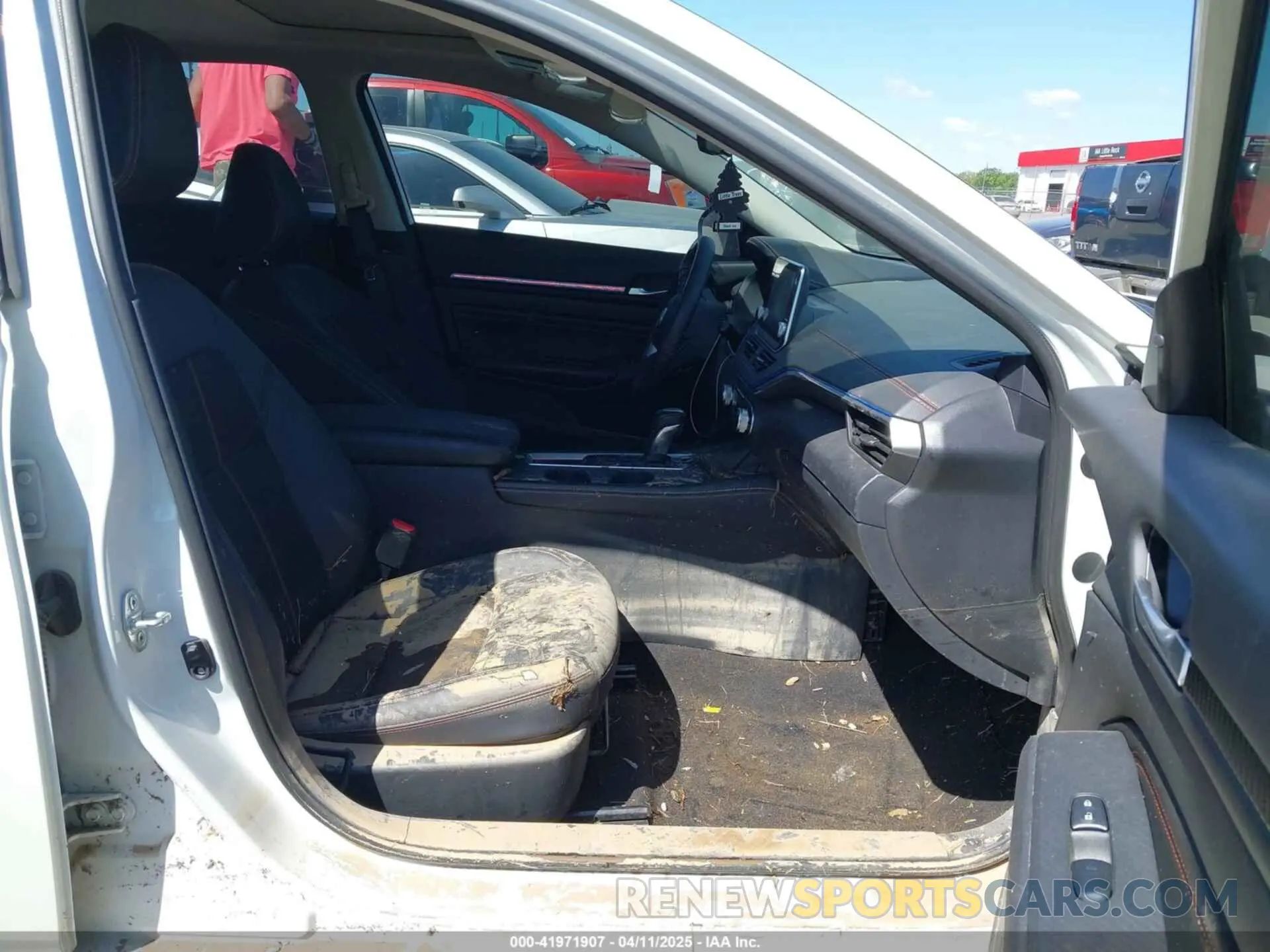 5 Photograph of a damaged car 1N4BL4CV8NN425075 NISSAN ALTIMA 2022