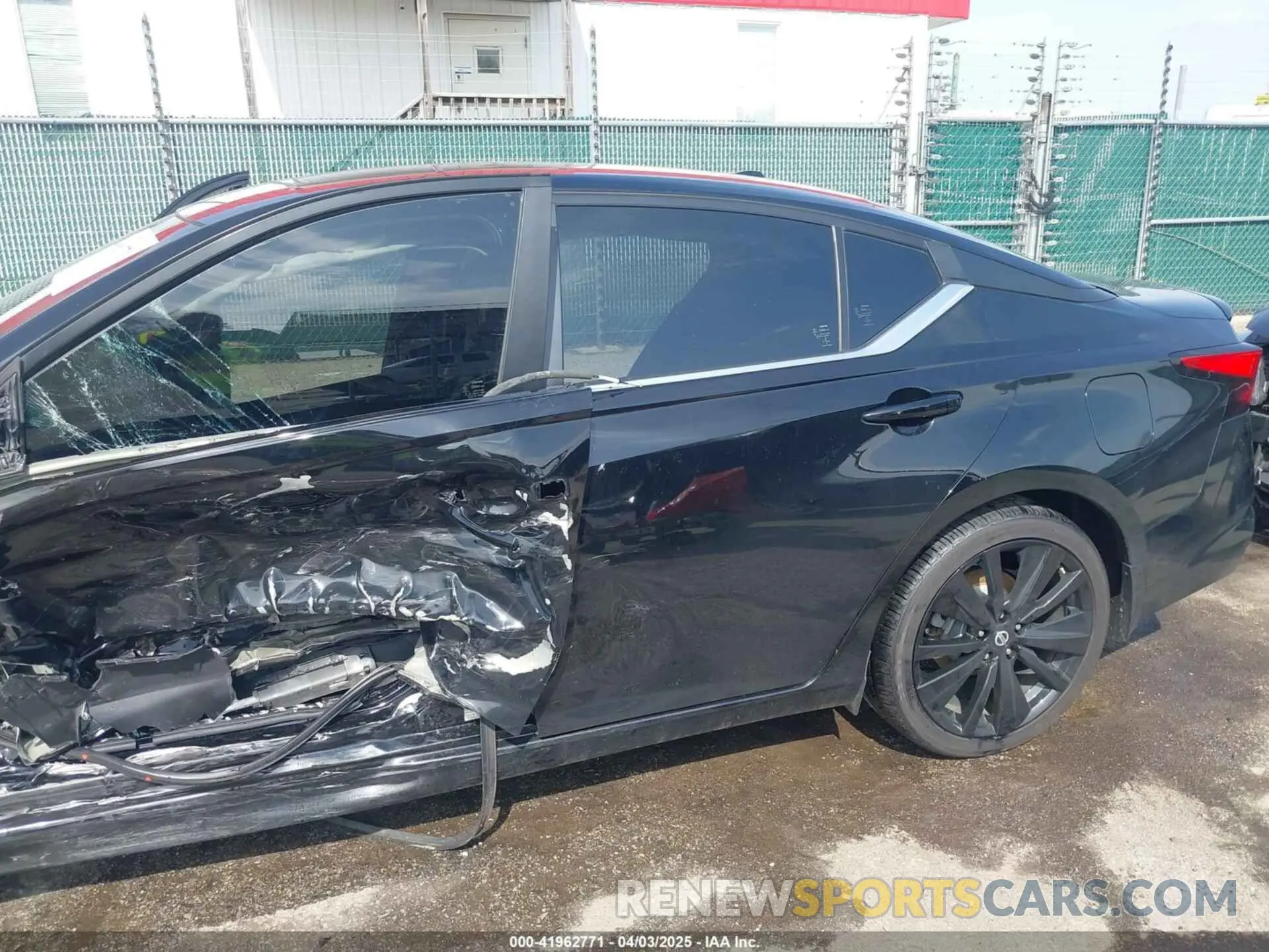 17 Photograph of a damaged car 1N4BL4CV9NN321551 NISSAN ALTIMA 2022
