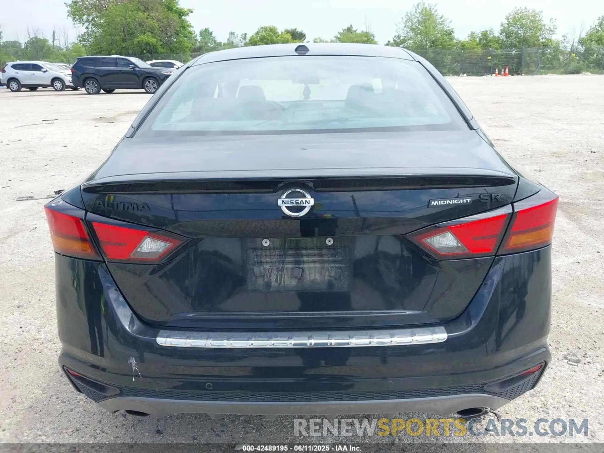 16 Photograph of a damaged car 1N4BL4CV9NN365792 NISSAN ALTIMA 2022