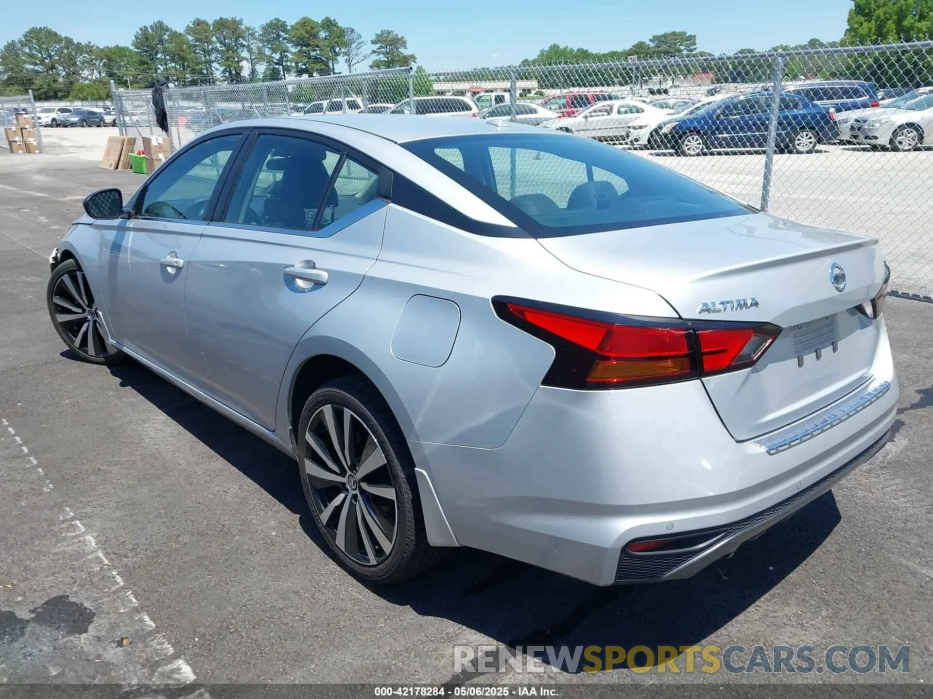 3 Photograph of a damaged car 1N4BL4CV9NN379028 NISSAN ALTIMA 2022