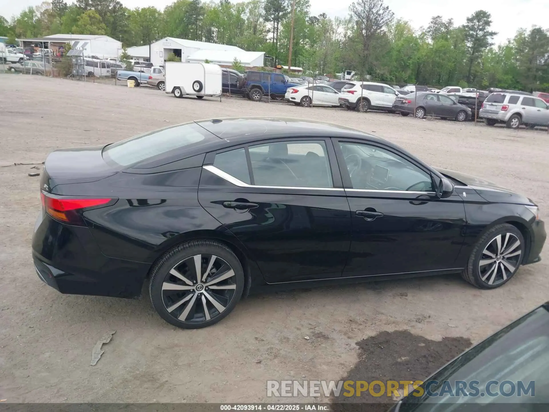 13 Photograph of a damaged car 1N4BL4CV9NN400749 NISSAN ALTIMA 2022