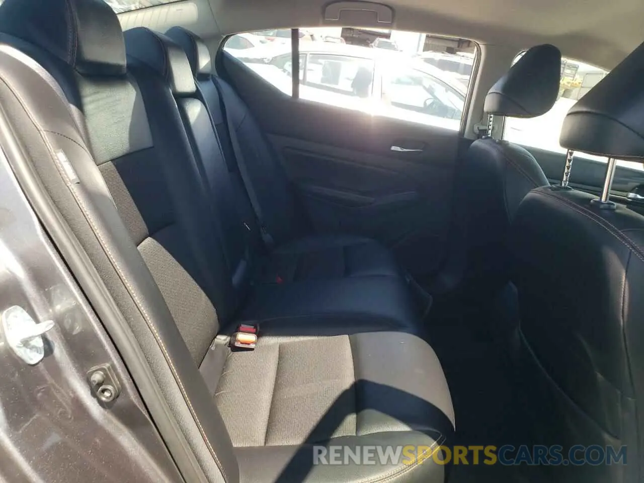 10 Photograph of a damaged car 1N4BL4CV9NN402761 NISSAN ALTIMA 2022
