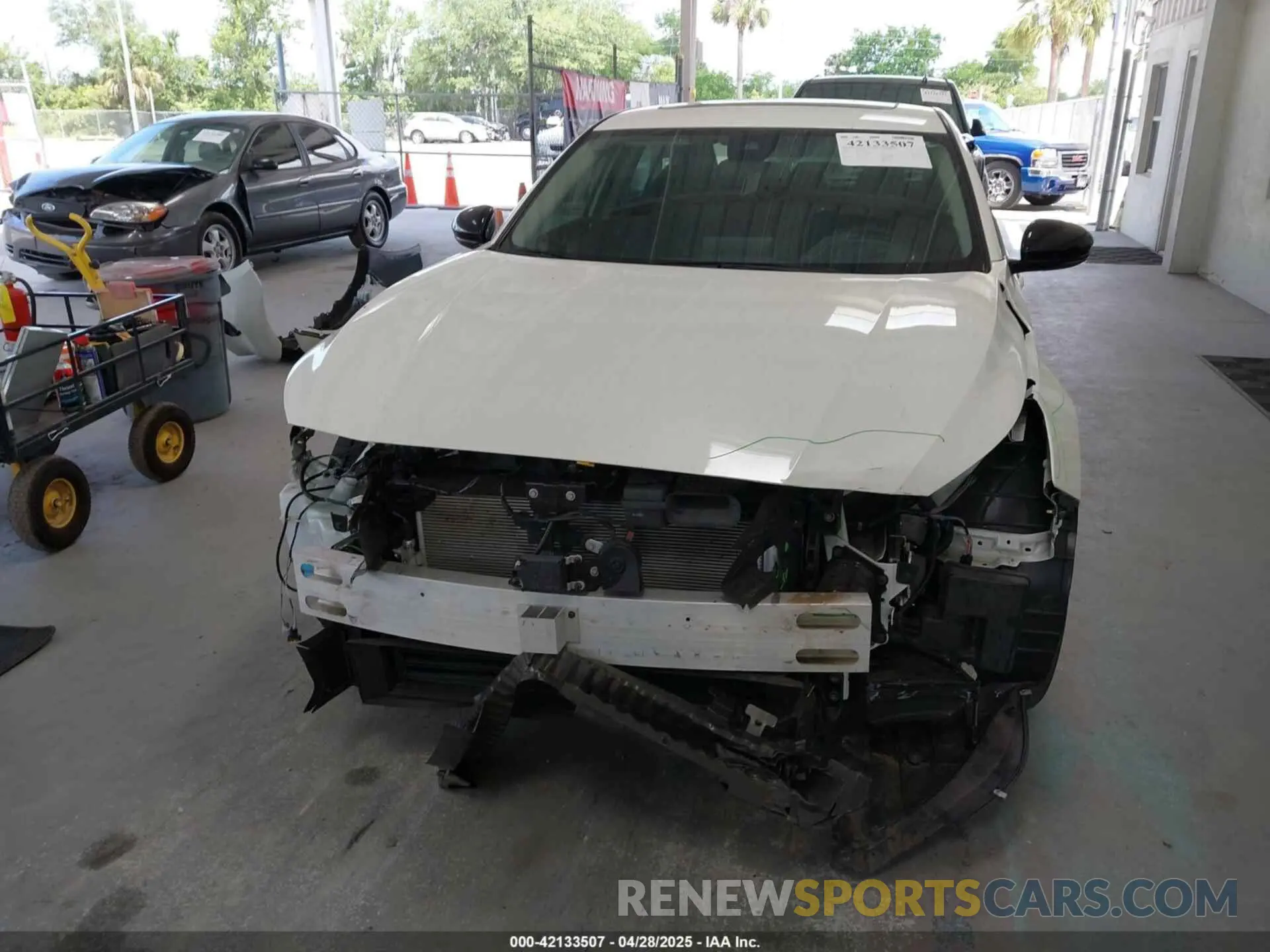 12 Photograph of a damaged car 1N4BL4CV9NN413162 NISSAN ALTIMA 2022