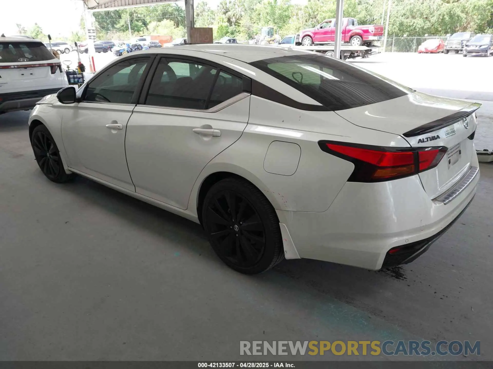 3 Photograph of a damaged car 1N4BL4CV9NN413162 NISSAN ALTIMA 2022