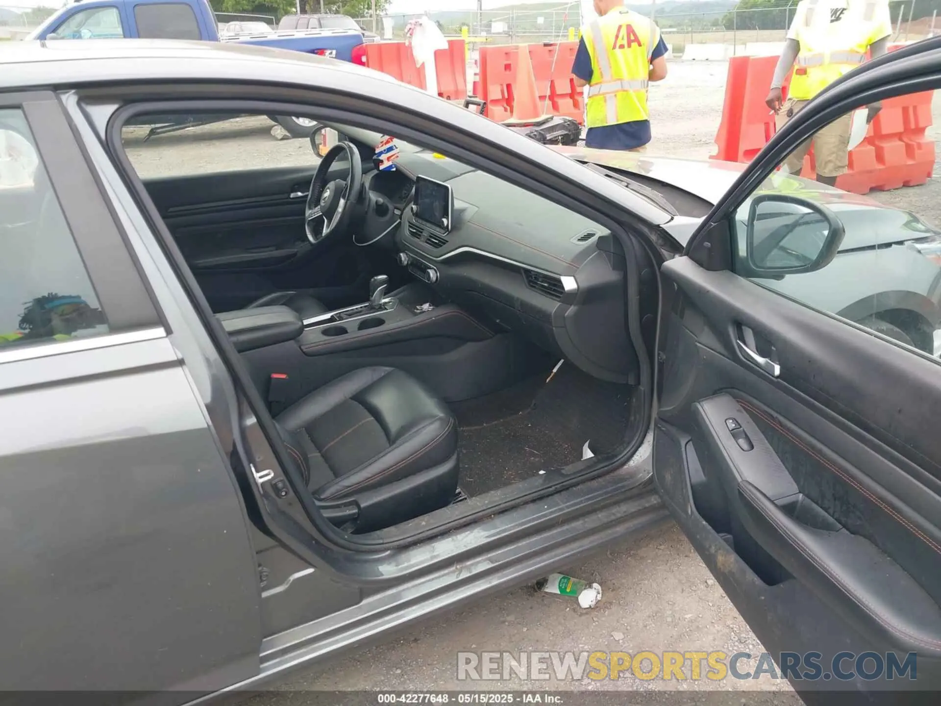 5 Photograph of a damaged car 1N4BL4CVXNN326242 NISSAN ALTIMA 2022