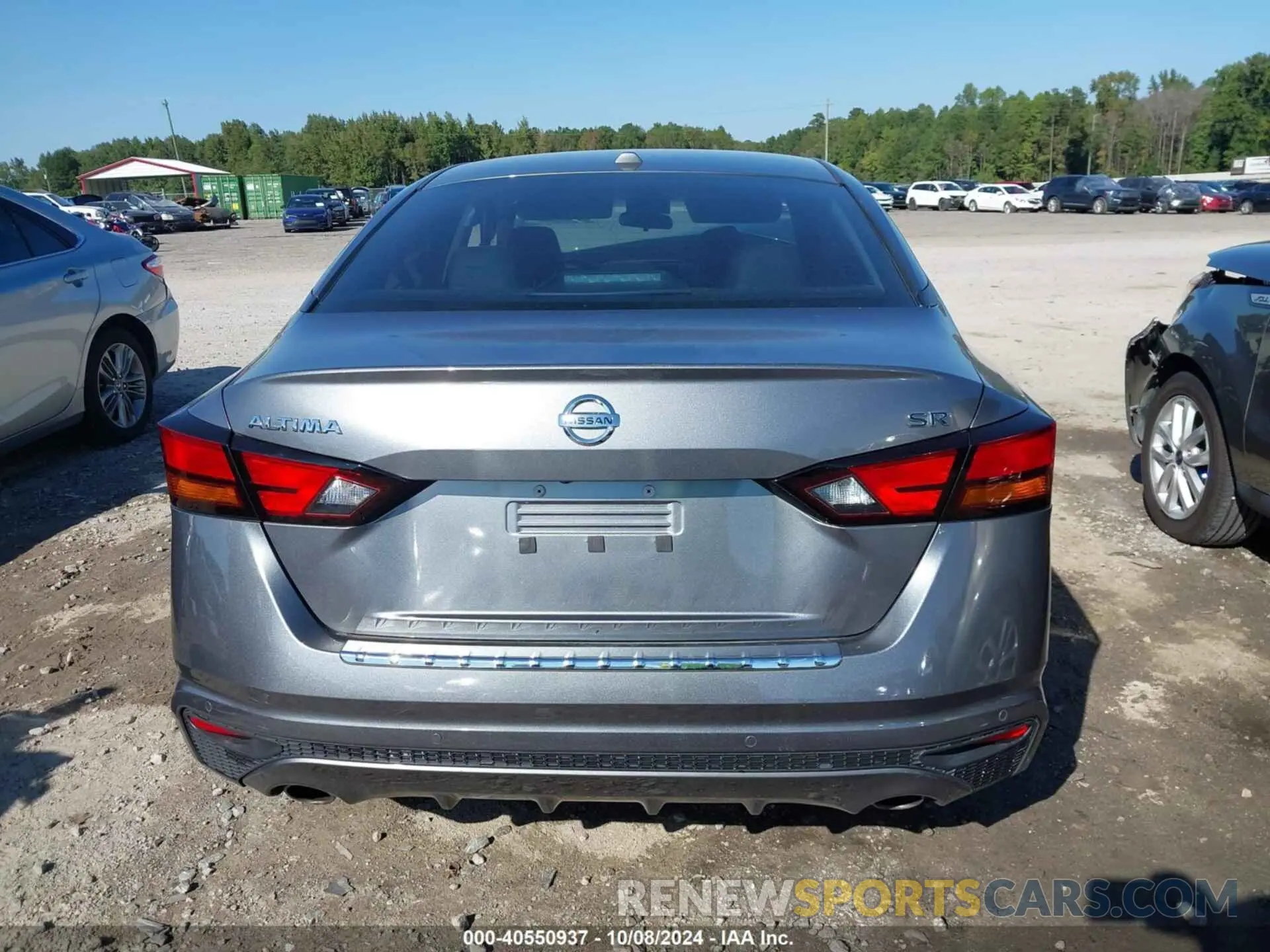 17 Photograph of a damaged car 1N4BL4CVXNN343056 NISSAN ALTIMA 2022