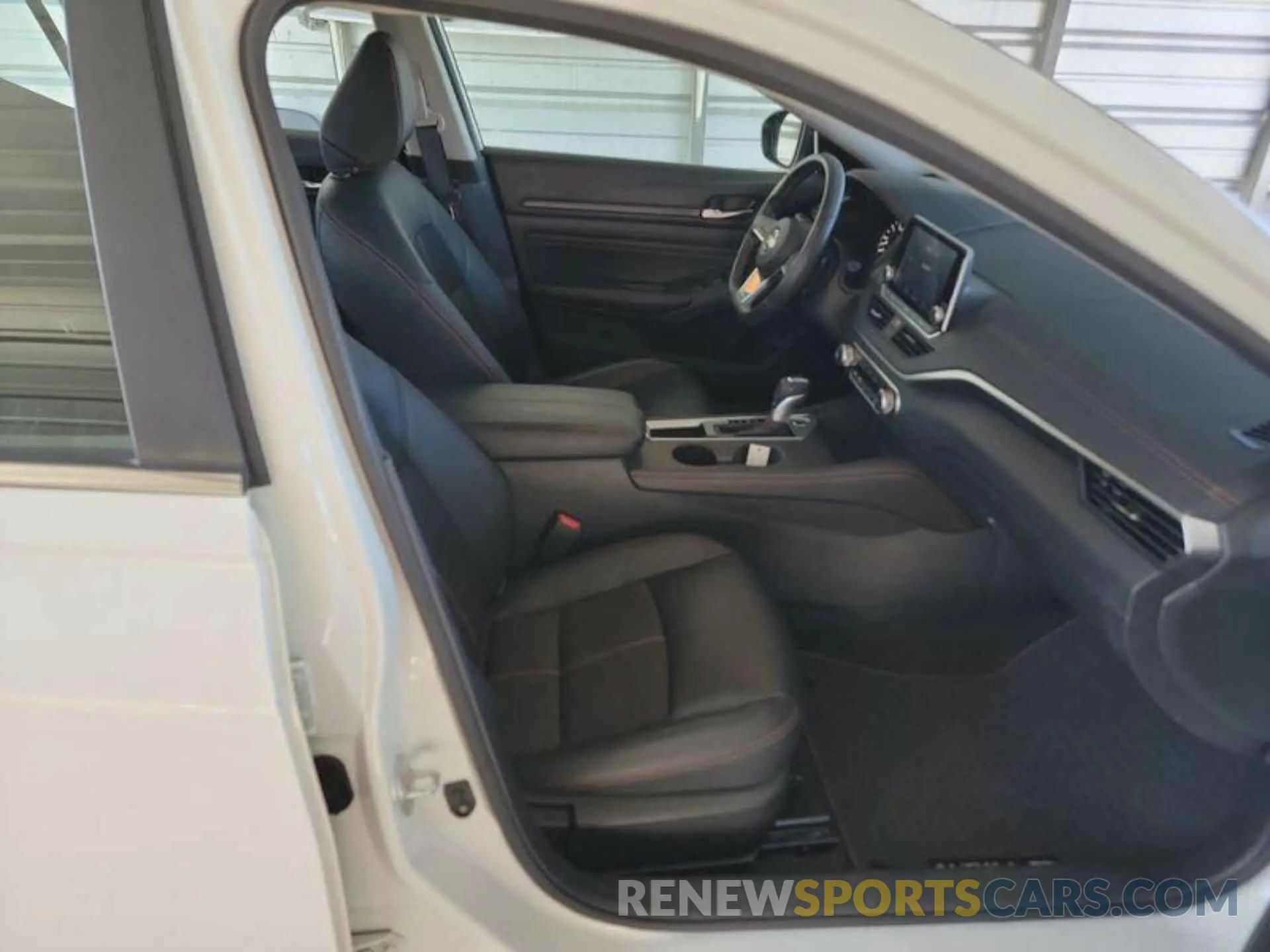 1 Photograph of a damaged car 1N4BL4CVXNN365185 NISSAN ALTIMA 2022