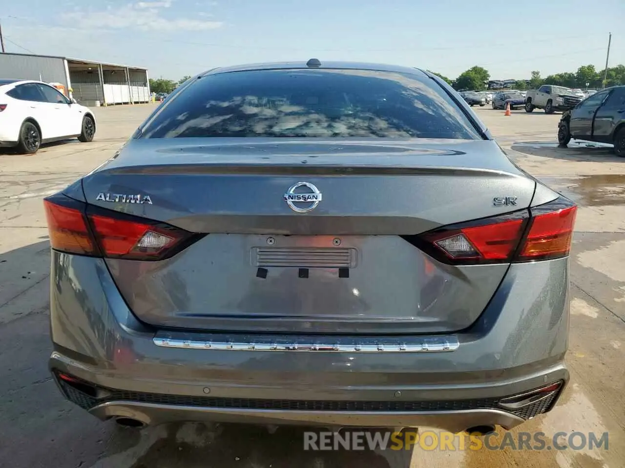 6 Photograph of a damaged car 1N4BL4CVXNN375408 NISSAN ALTIMA 2022