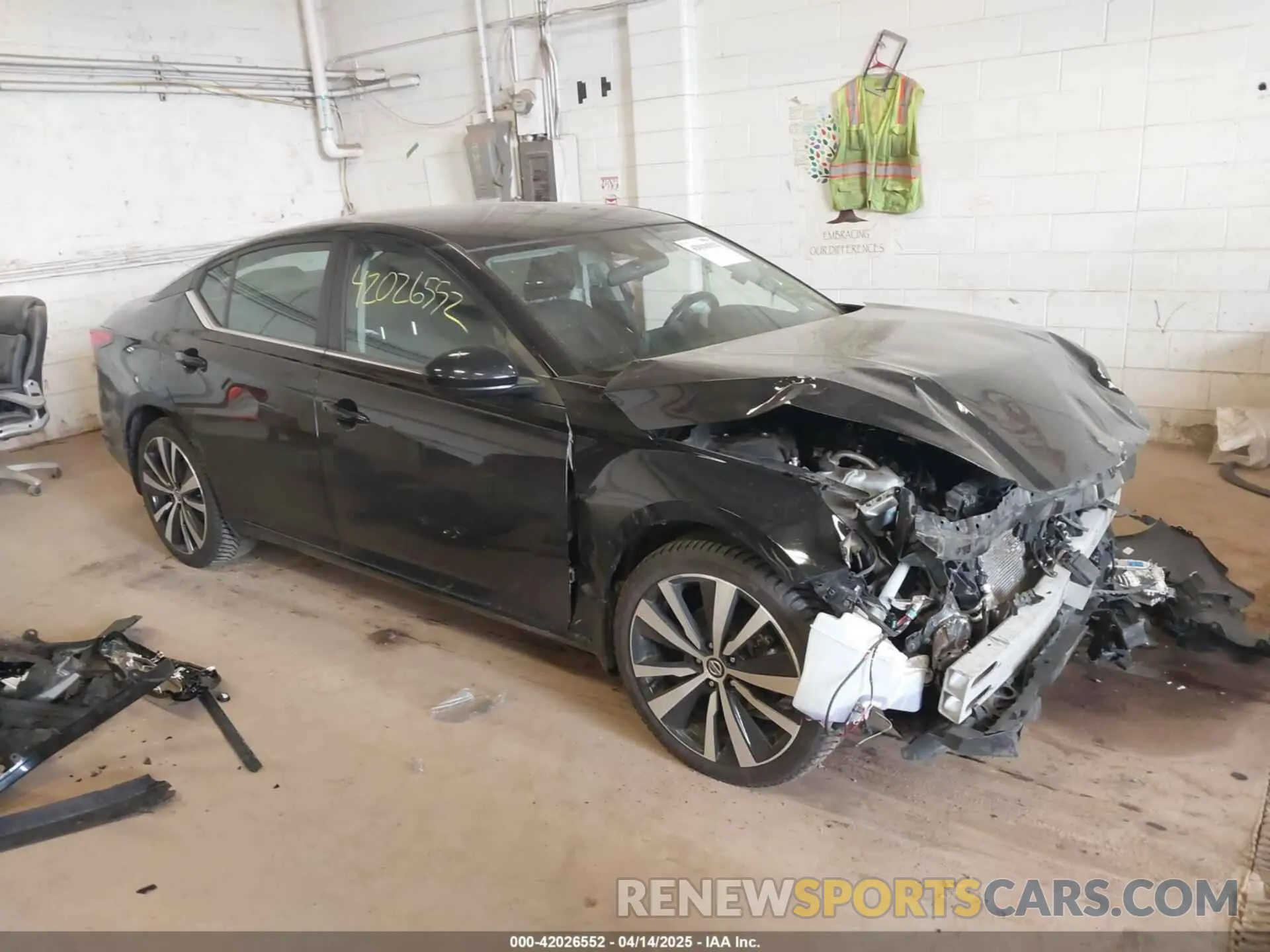 1 Photograph of a damaged car 1N4BL4CW0NN360909 NISSAN ALTIMA 2022