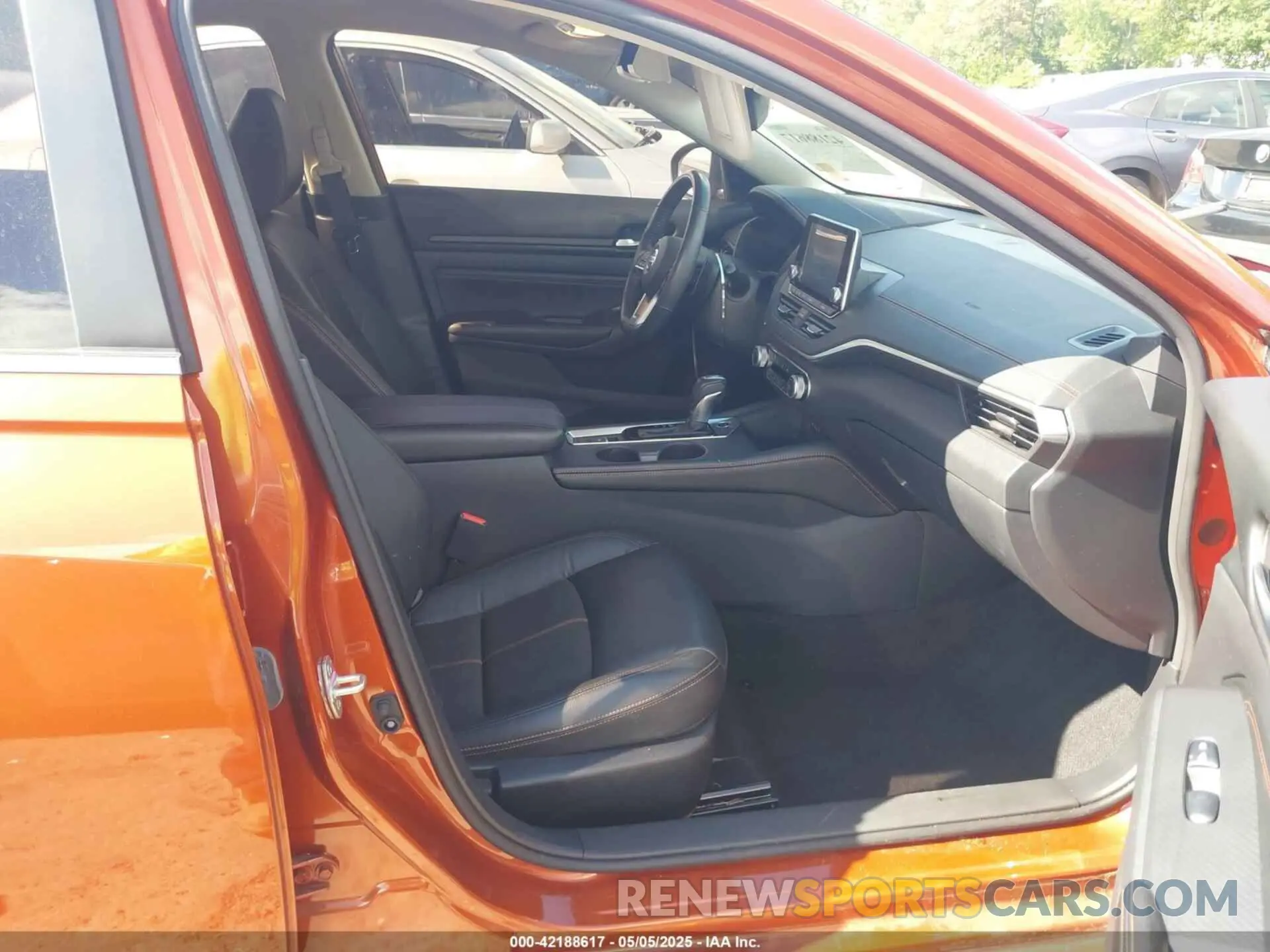 5 Photograph of a damaged car 1N4BL4CW6NN410342 NISSAN ALTIMA 2022