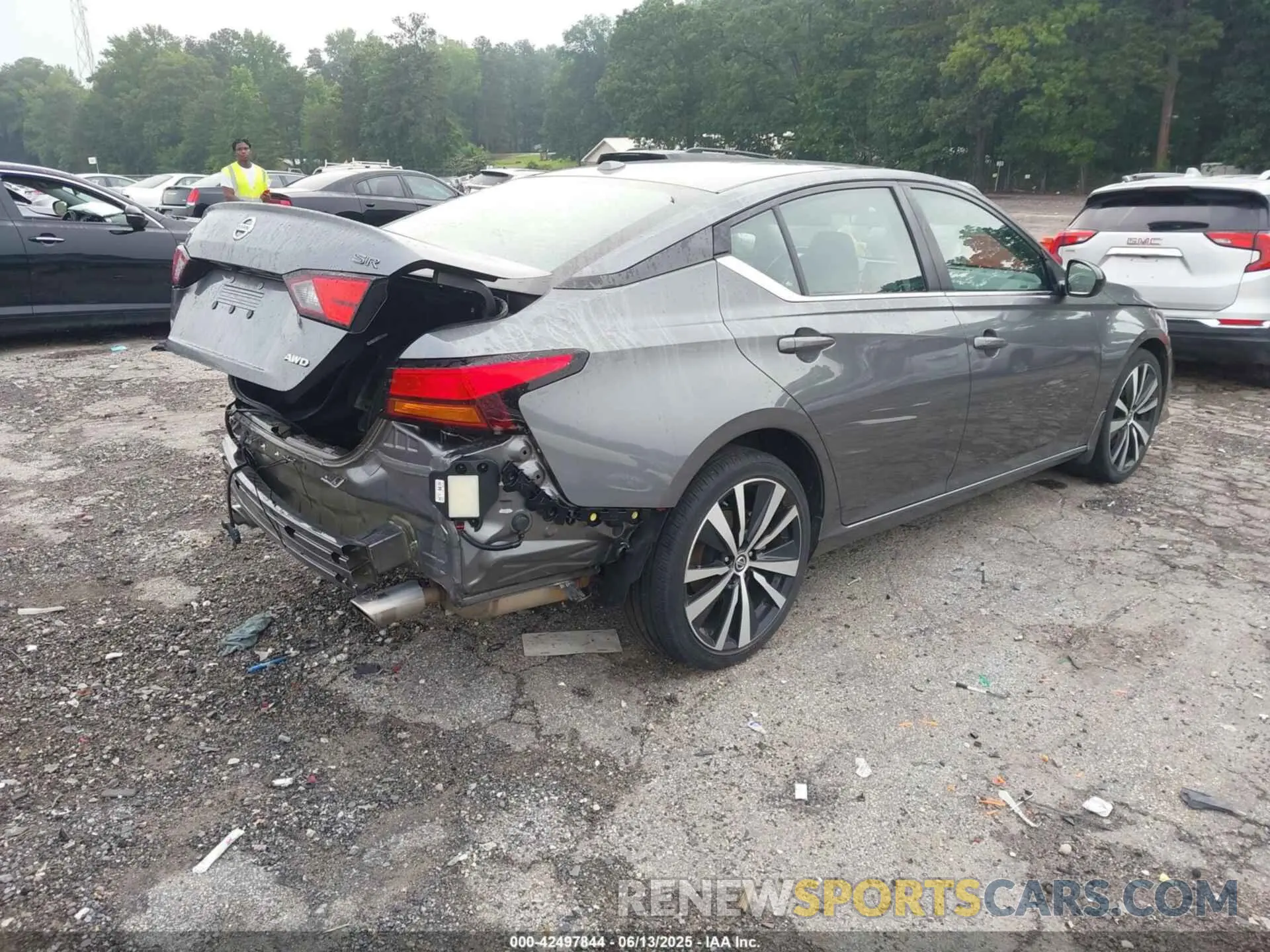4 Photograph of a damaged car 1N4BL4CW7NN306765 NISSAN ALTIMA 2022