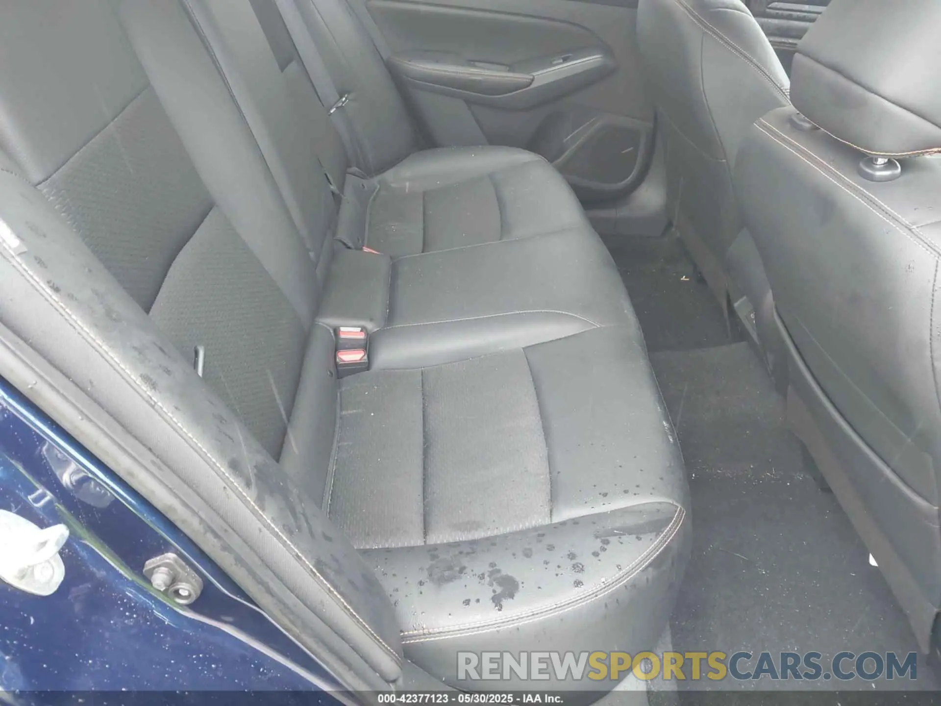 8 Photograph of a damaged car 1N4BL4CW8NN416062 NISSAN ALTIMA 2022