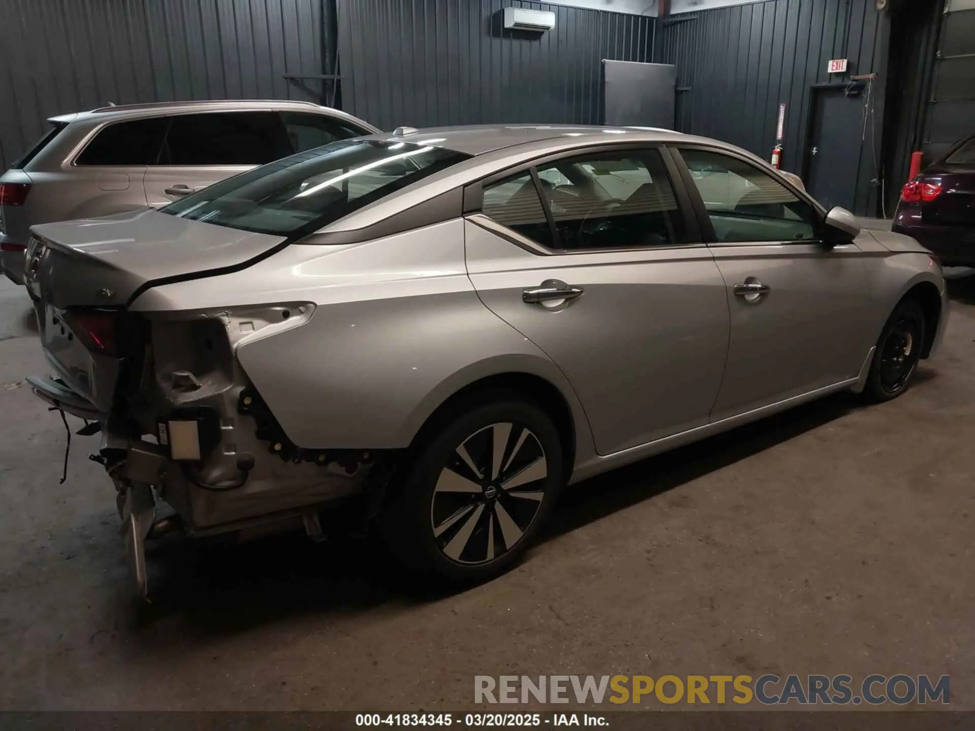 4 Photograph of a damaged car 1N4BL4DV0NN312574 NISSAN ALTIMA 2022