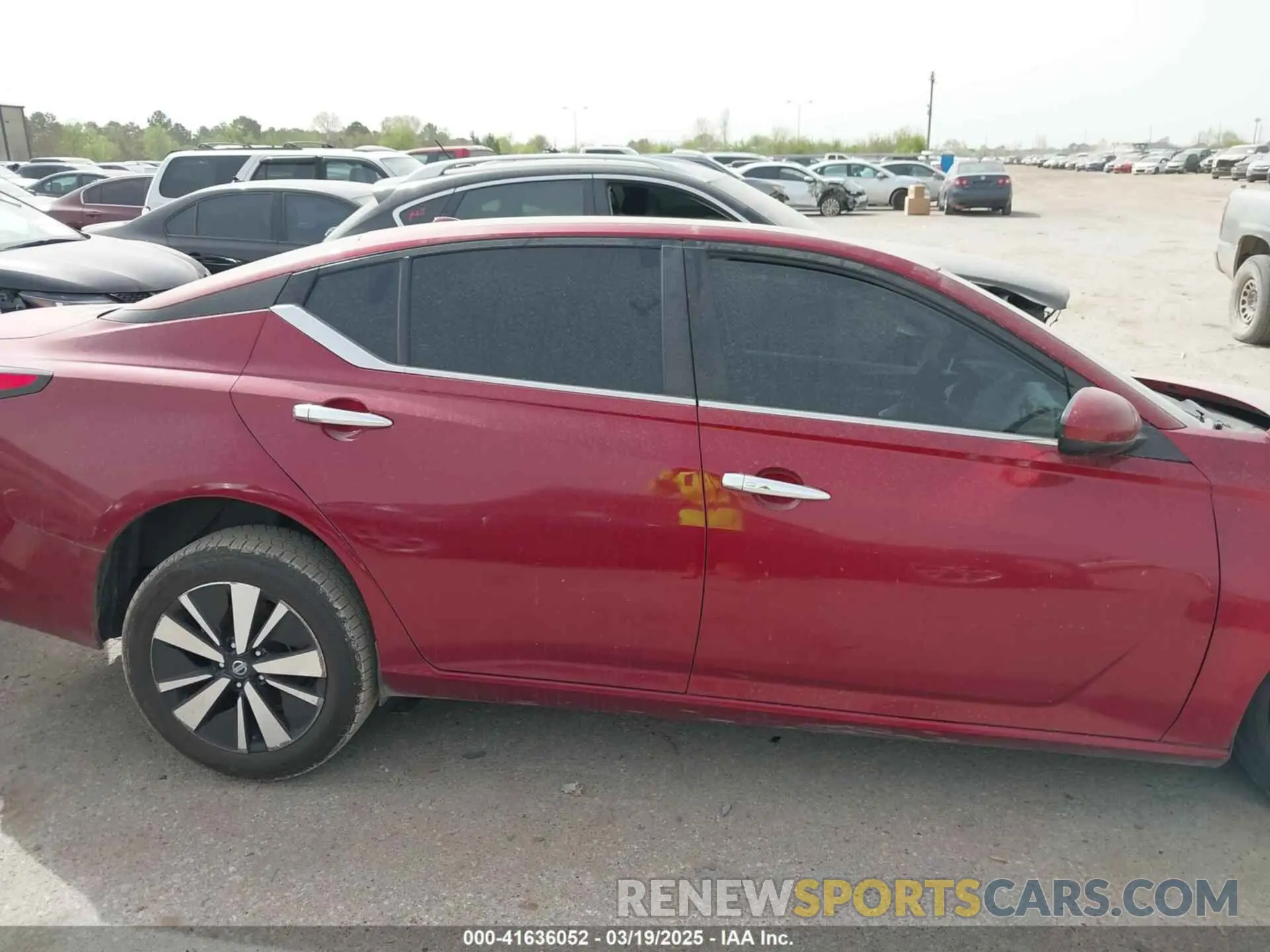 12 Photograph of a damaged car 1N4BL4DV0NN316348 NISSAN ALTIMA 2022