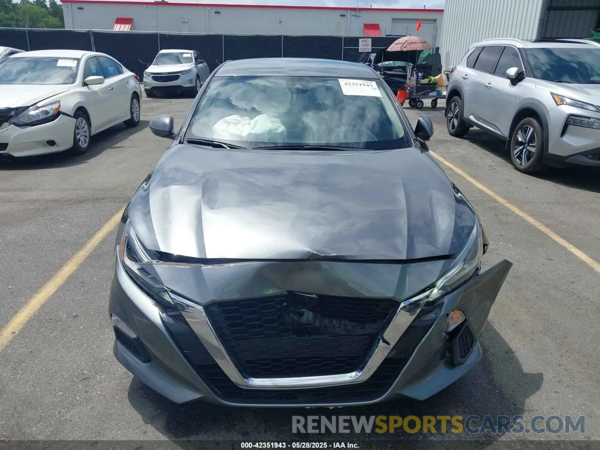 12 Photograph of a damaged car 1N4BL4DV0NN317600 NISSAN ALTIMA 2022