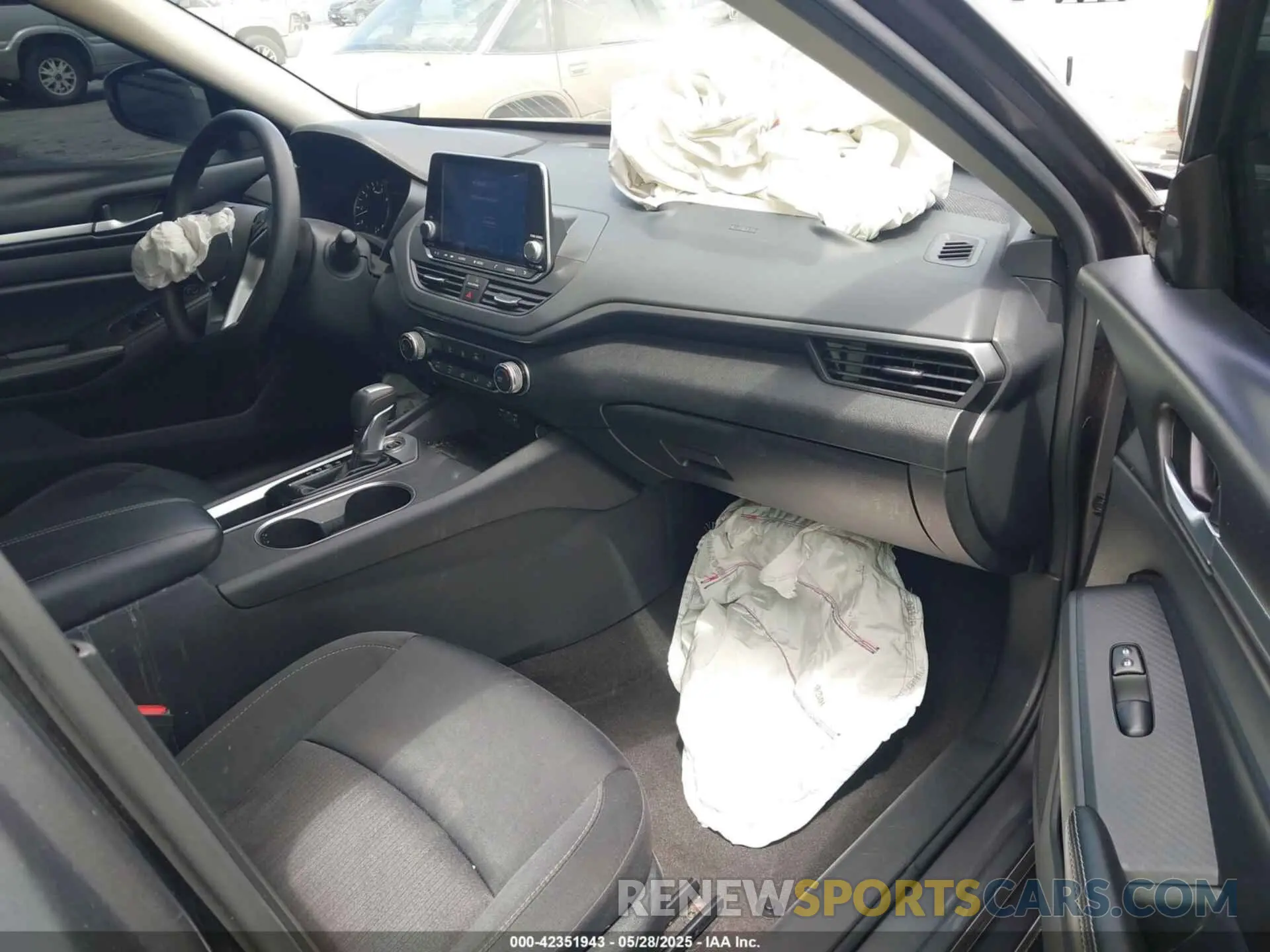 5 Photograph of a damaged car 1N4BL4DV0NN317600 NISSAN ALTIMA 2022