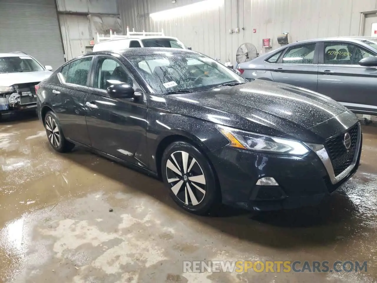 4 Photograph of a damaged car 1N4BL4DV0NN370183 NISSAN ALTIMA 2022