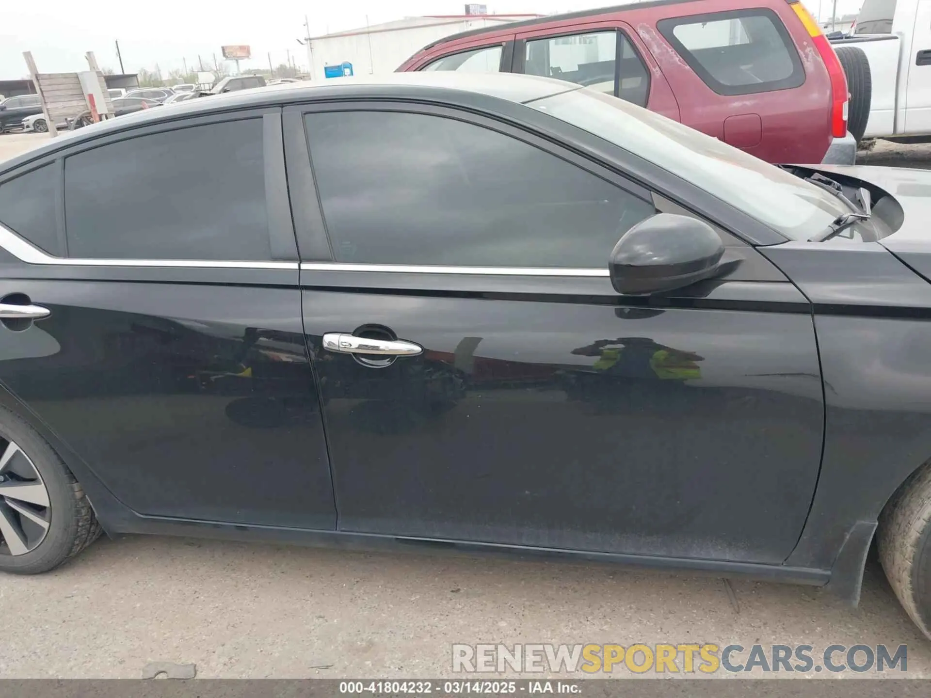 13 Photograph of a damaged car 1N4BL4DV0NN375075 NISSAN ALTIMA 2022