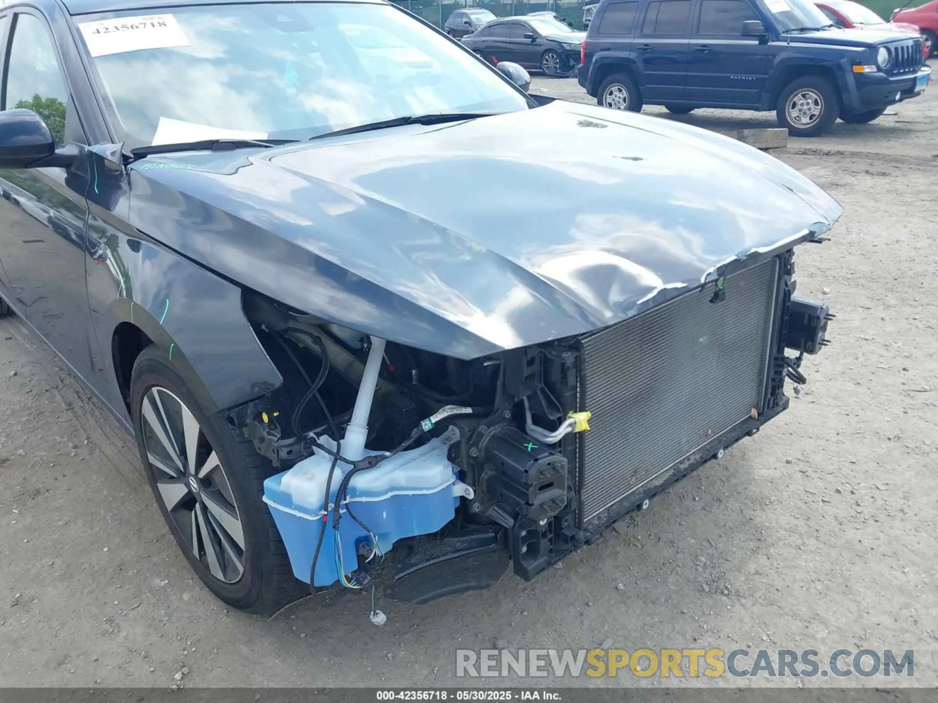17 Photograph of a damaged car 1N4BL4DV0NN391535 NISSAN ALTIMA 2022